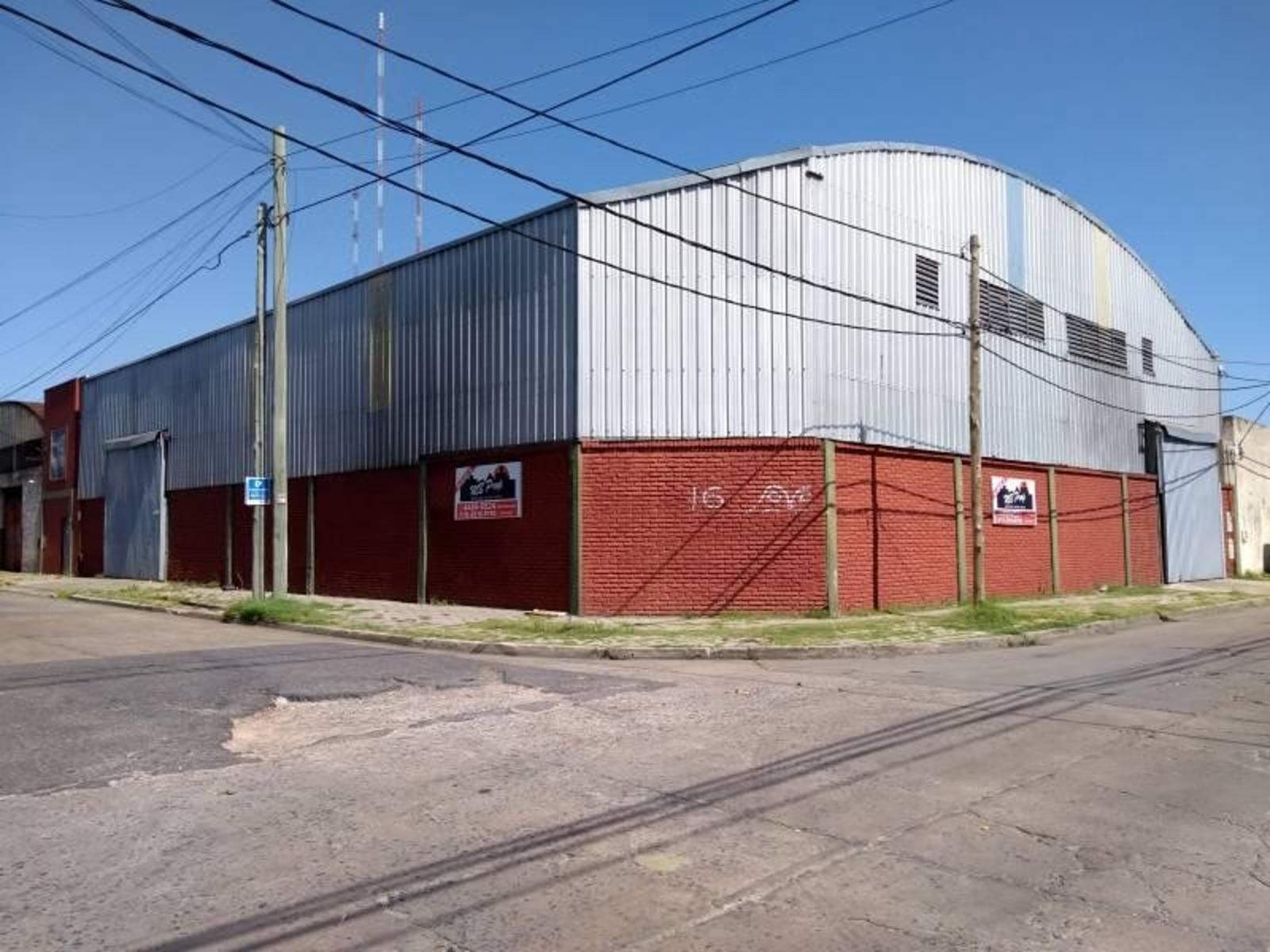 Excelente Galpón de 1.050 mts2