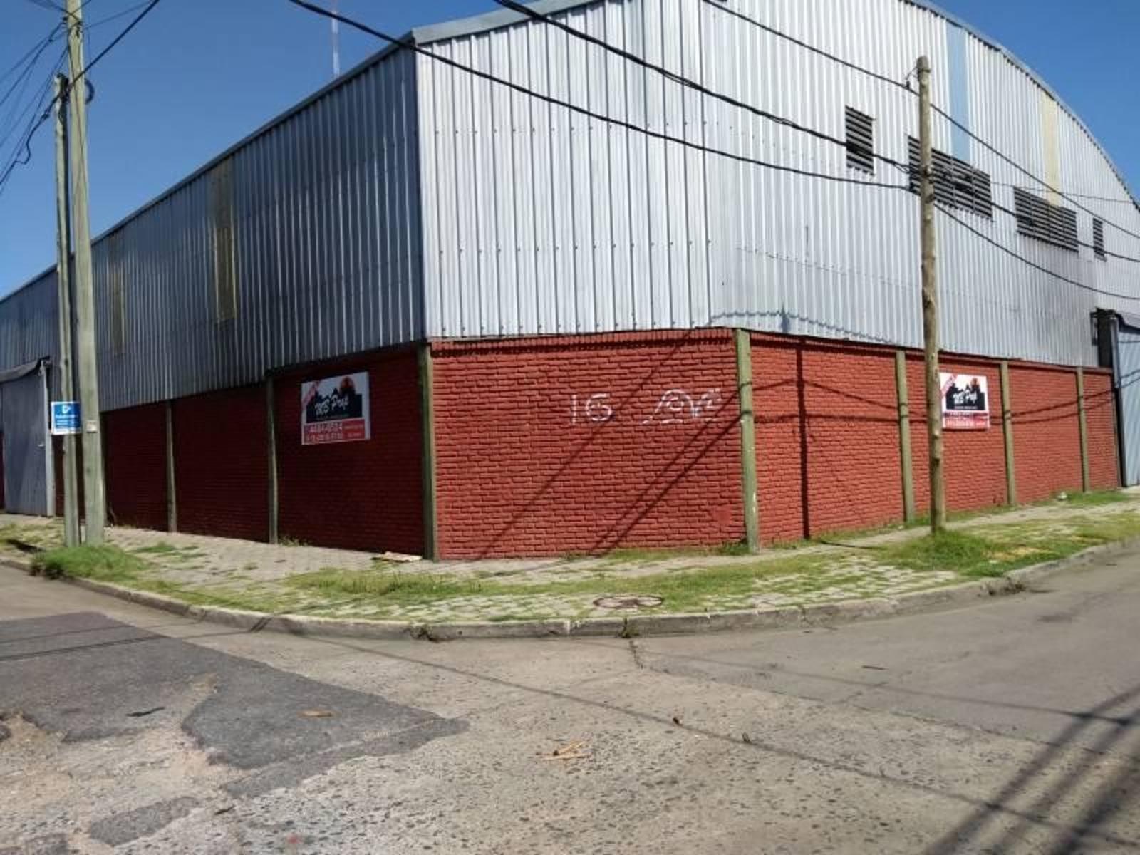 Excelente Galpón de 1.050 mts2 — foto 2