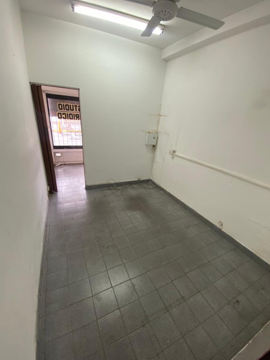 Local comercial u oficina en San Justo centro - 7