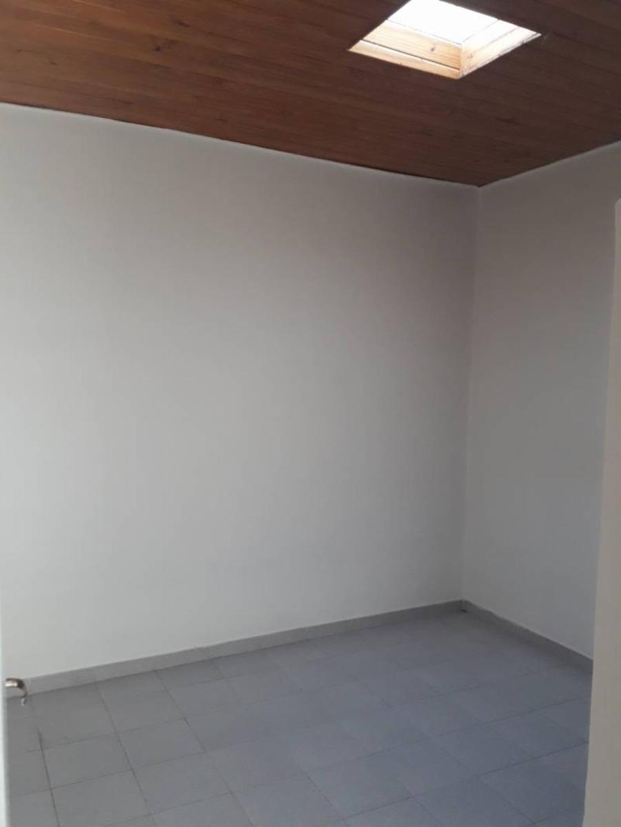 Excelente Departamento de 3 ambientes. La Tablada - 9