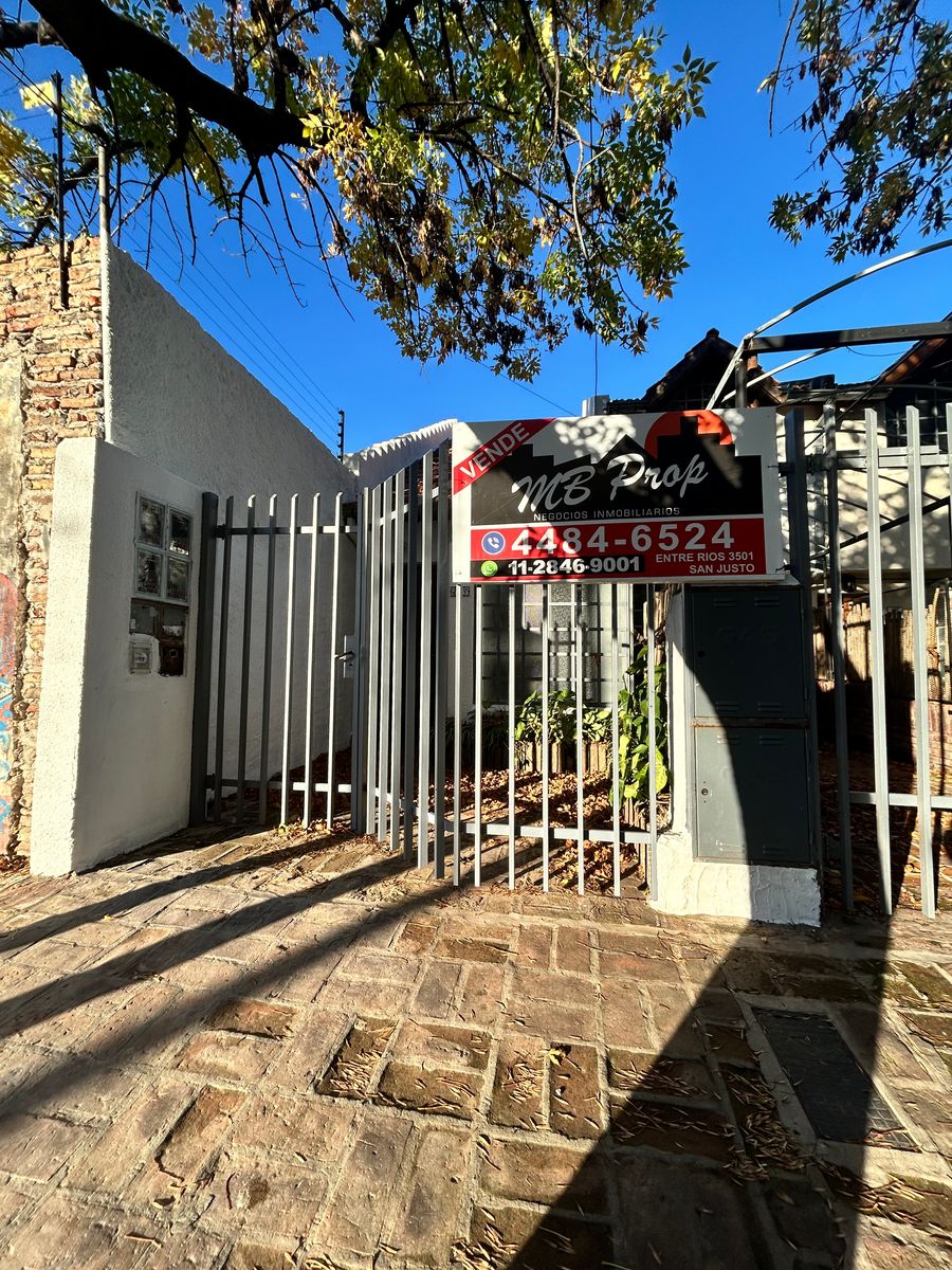 Dúplex de 2 amb en venta. Ramos Mejia