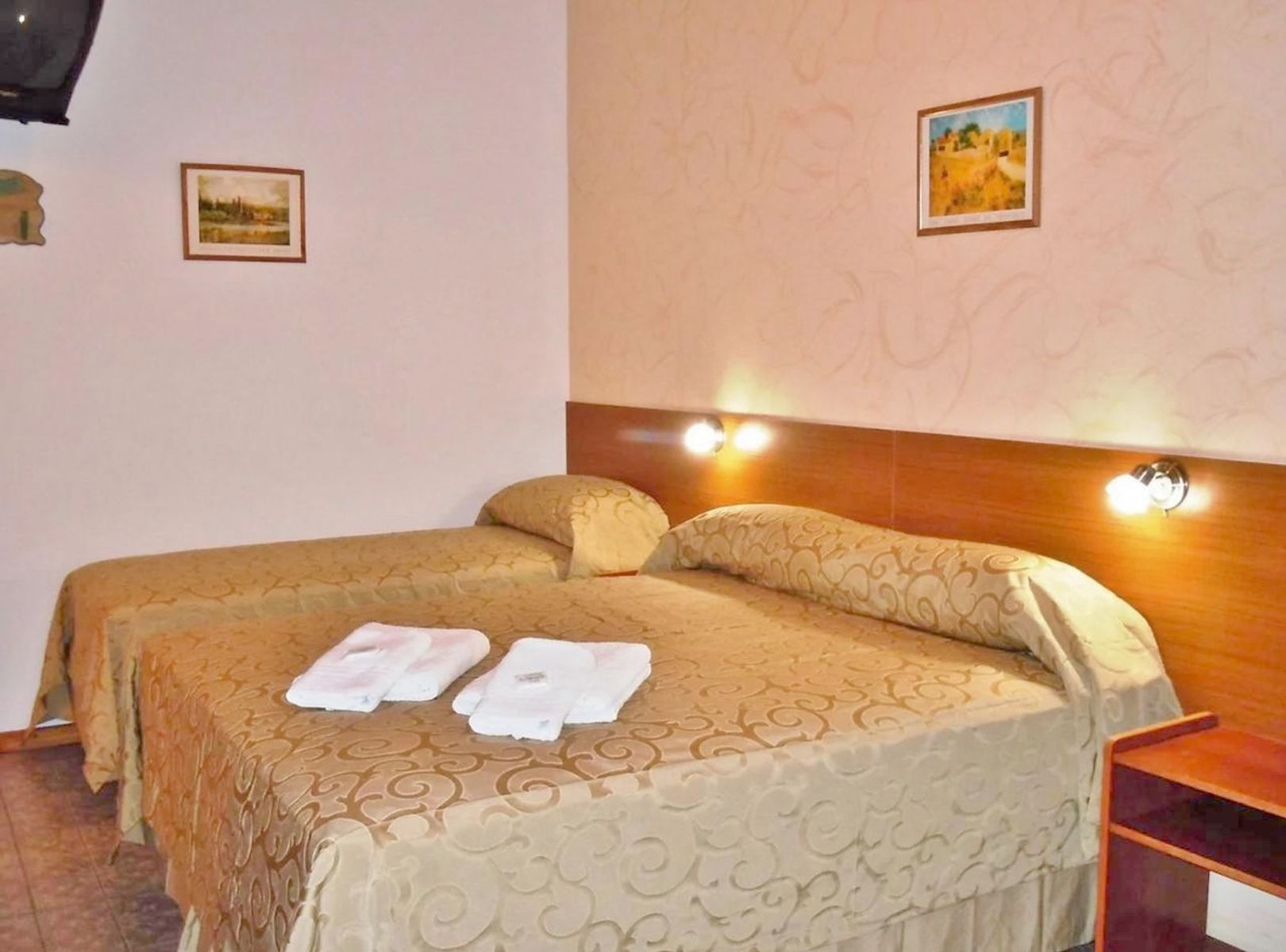 Apart Hotel estratégicamente ubicado en Federación. Rentabilidadyturismotodoel año. - 24