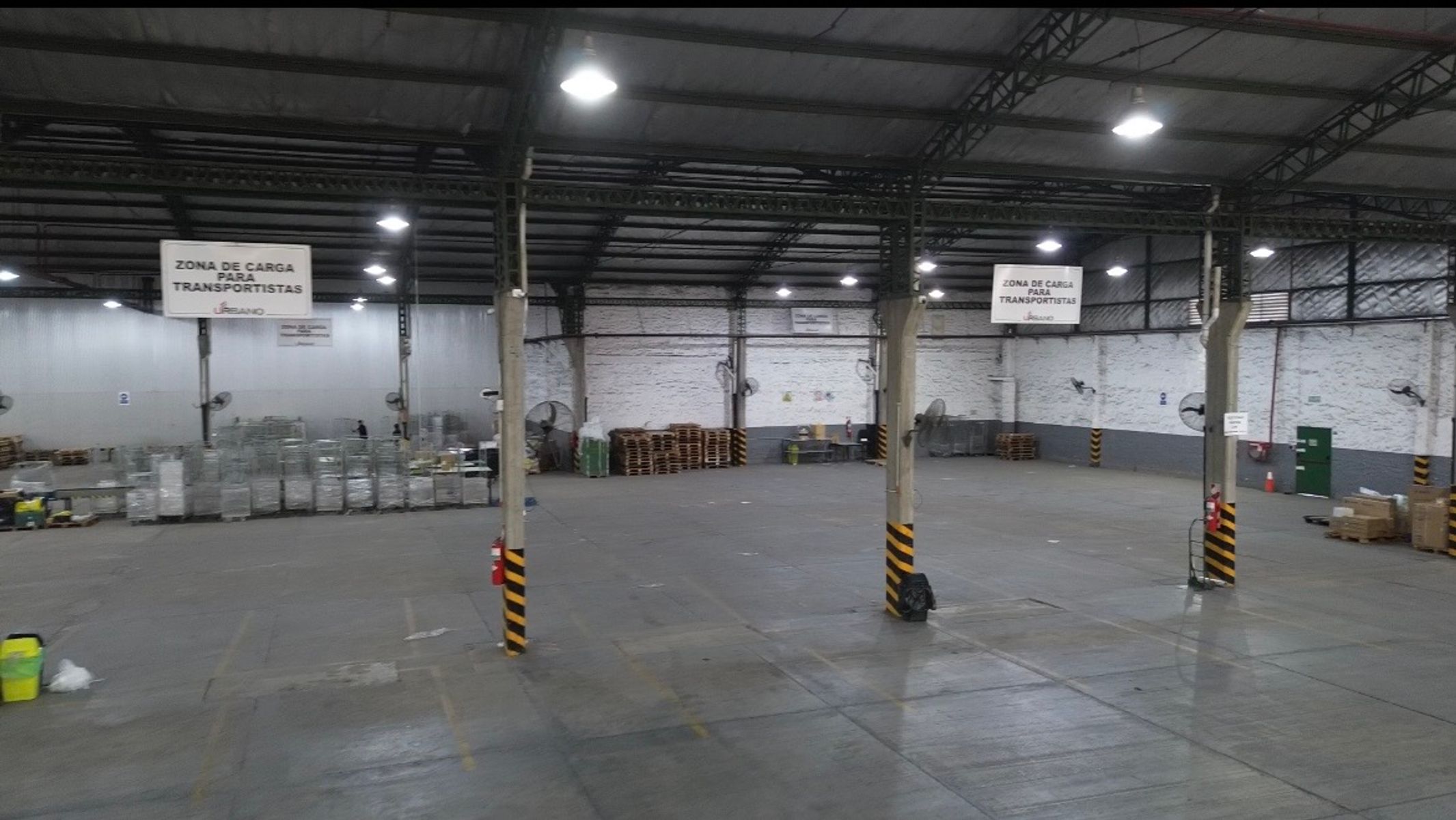 Imperdible predio Industrial de 6570 mts2. - 10