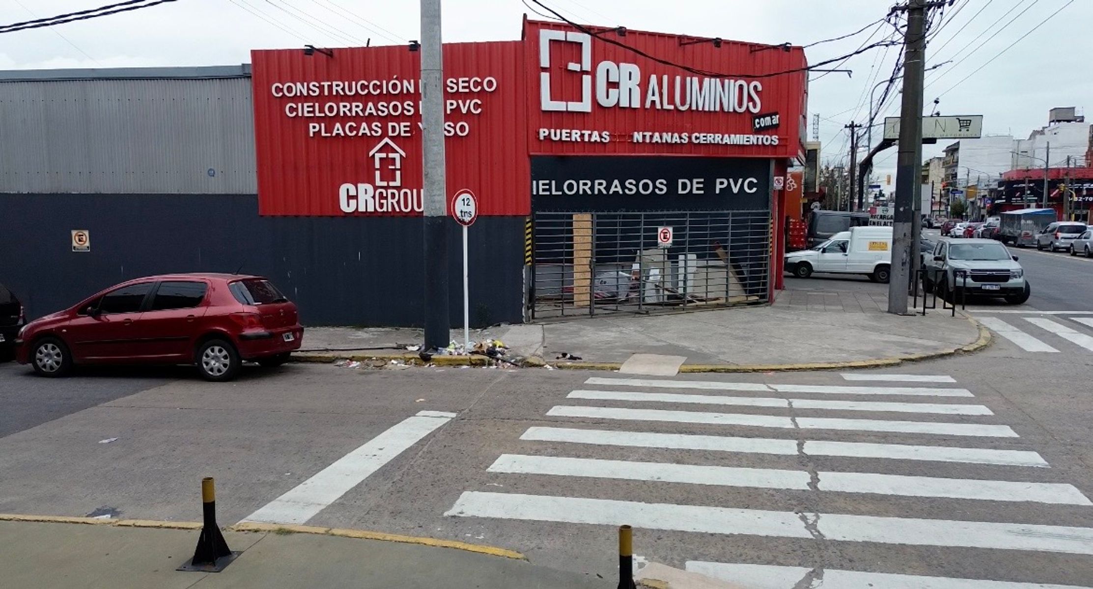 Galpon Industrial sobre lote de 303 mts - 3