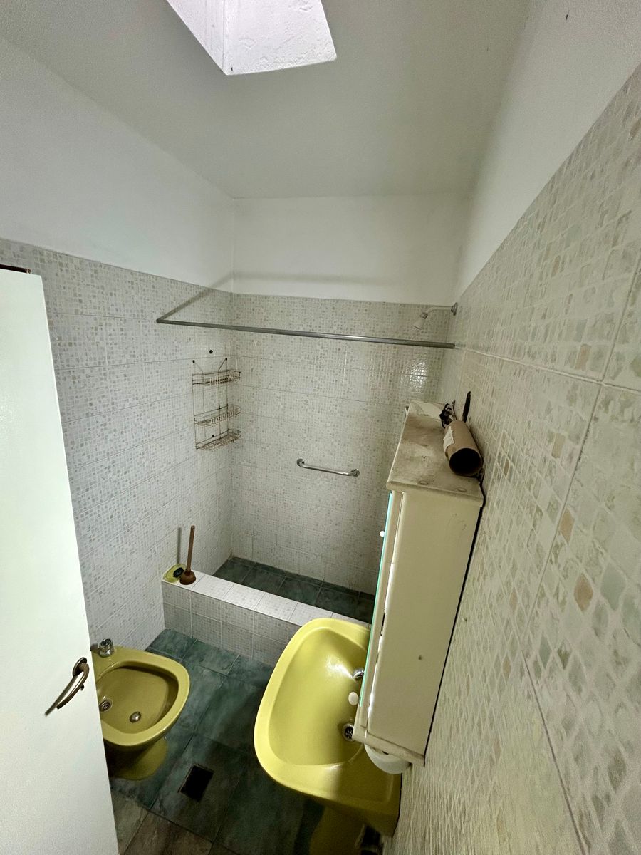 Casa sobre lote propio en alquiler. San Justo - 9