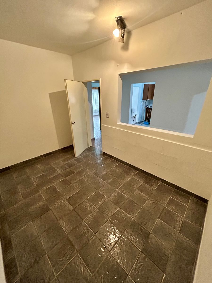 Casa sobre lote propio en alquiler. San Justo - 13