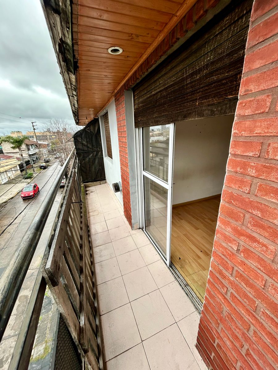 Excelente PH tipo Triplex con patio y cochera cubierta - 4