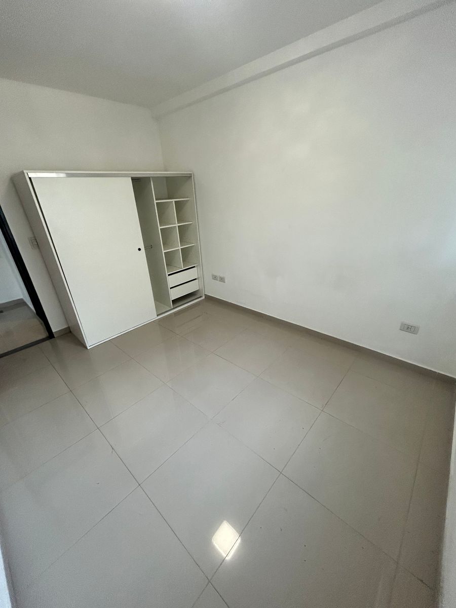 Excelente Departamento de 2 ambientes con cochera cubierta. San Justo — foto 14