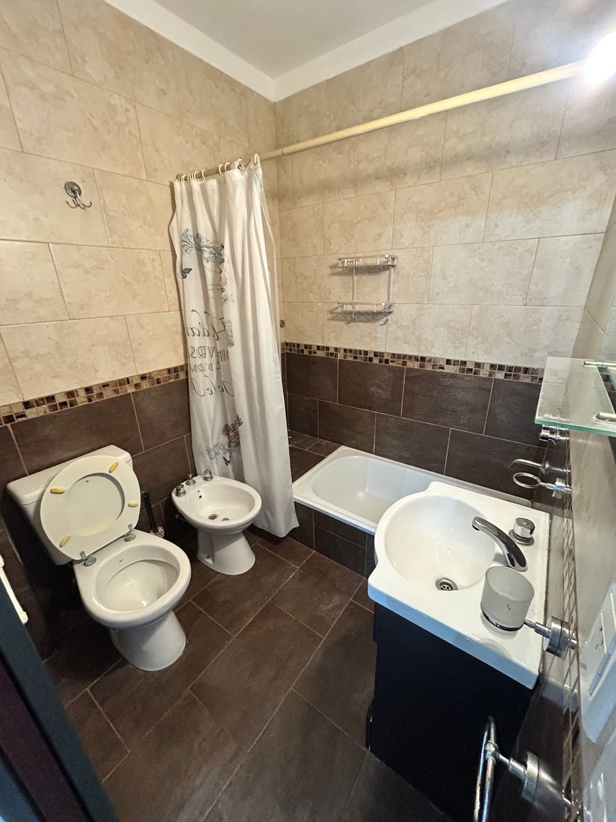 Excelente Departamento de 2 ambientes con cochera cubierta. San Justo — foto 15