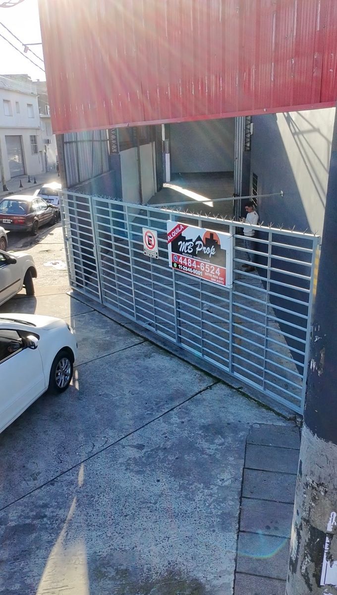 Excelente local comercial con Galpón/depósito — foto 15