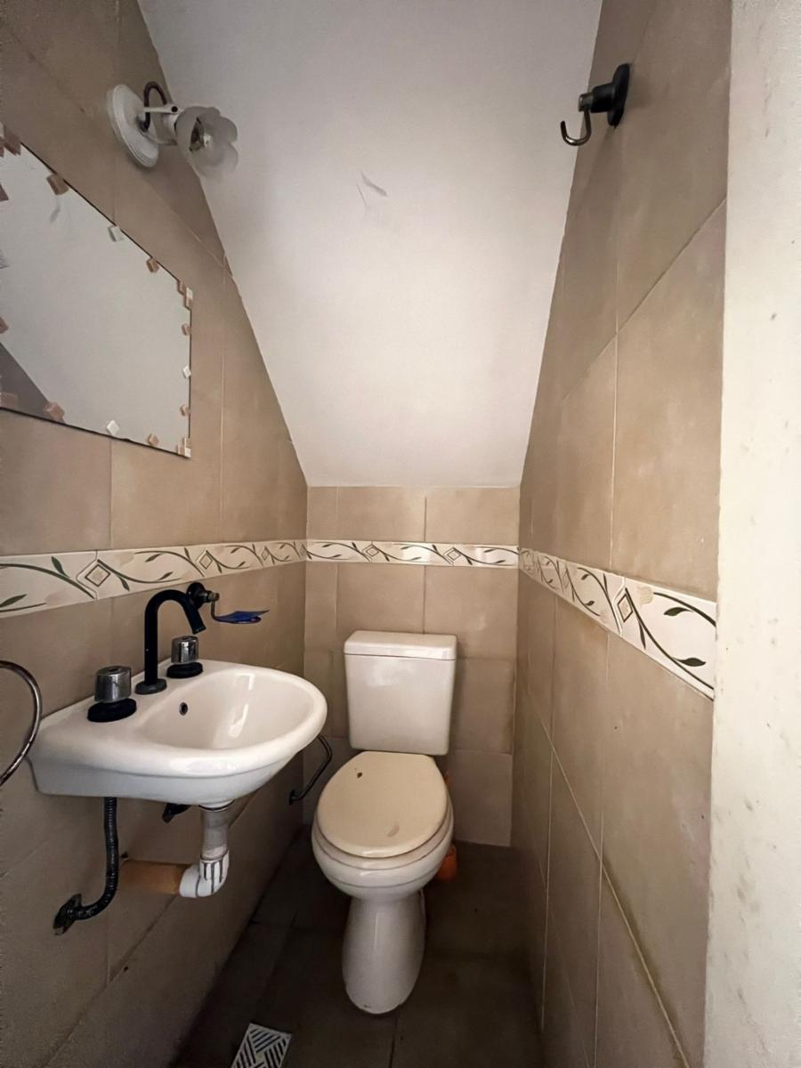 Duplex En Moron De Ambientes Amplios Y Luminosos Con Guardacoches Y Patio - Apto Credito Hipotecario - Se Escucha Oferta Razonable — foto 13