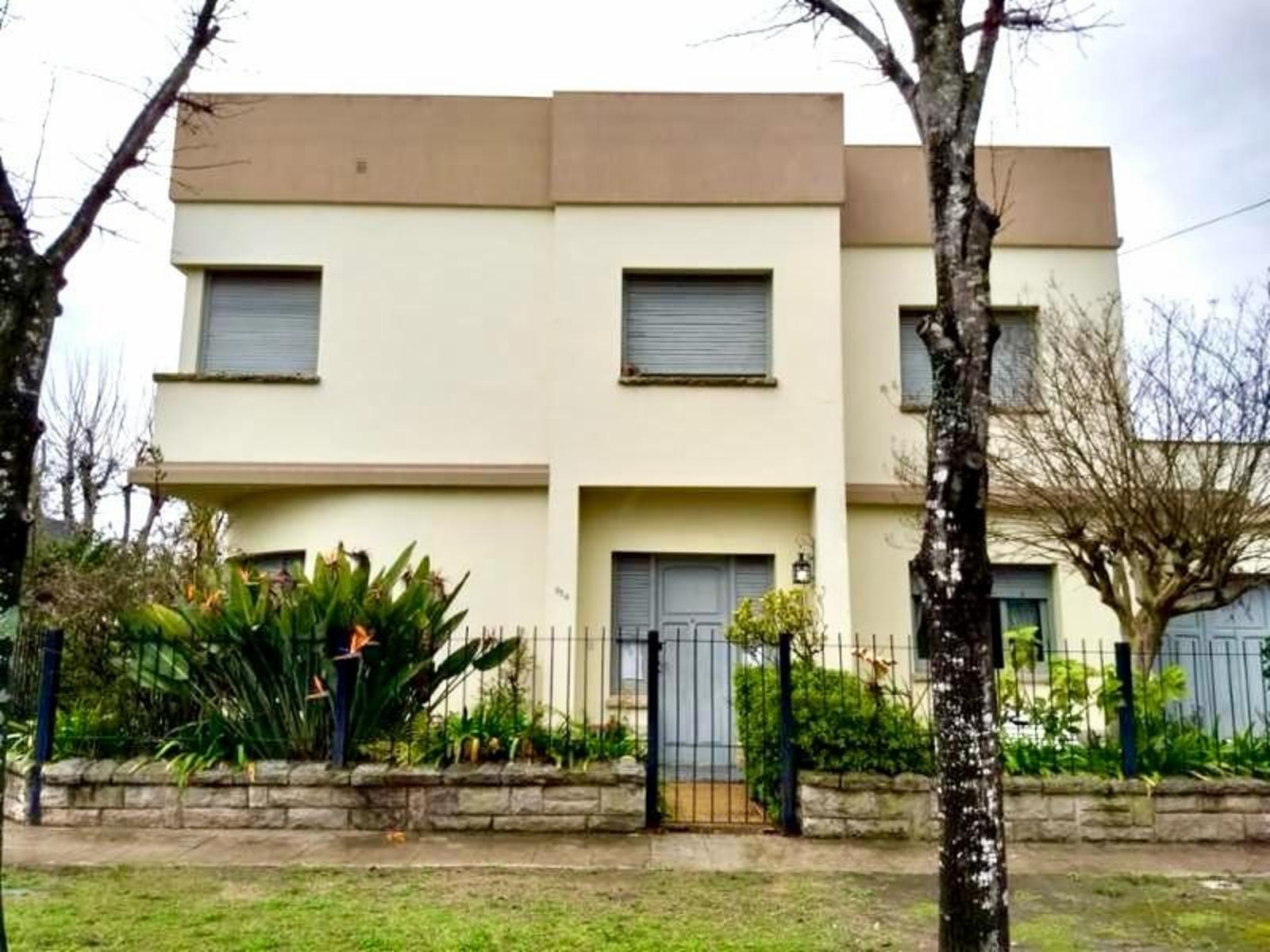Impecable propiedad sobre Av. Villamayor: Ubicación inmejorable — foto 12