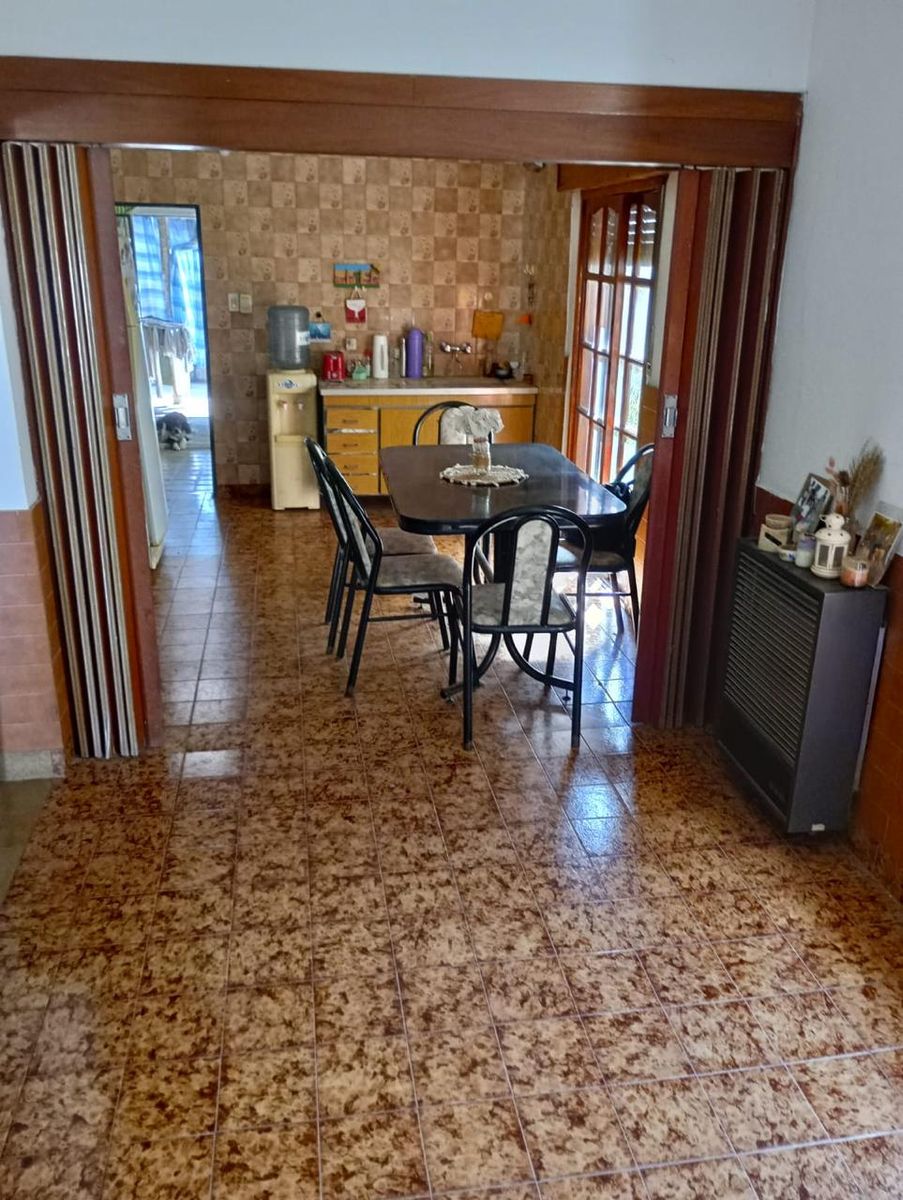 Vivienda de 3 dormitorios con todos los servicios en Calle Marconi 769 — foto 2