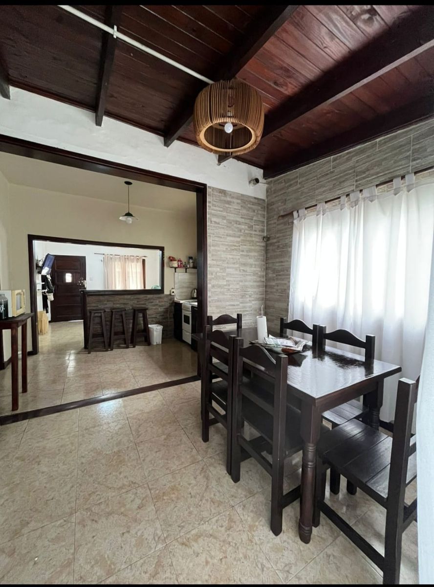 Vivienda a metros de Av. Villamayor: Excelente ubicación y servicios — foto 7