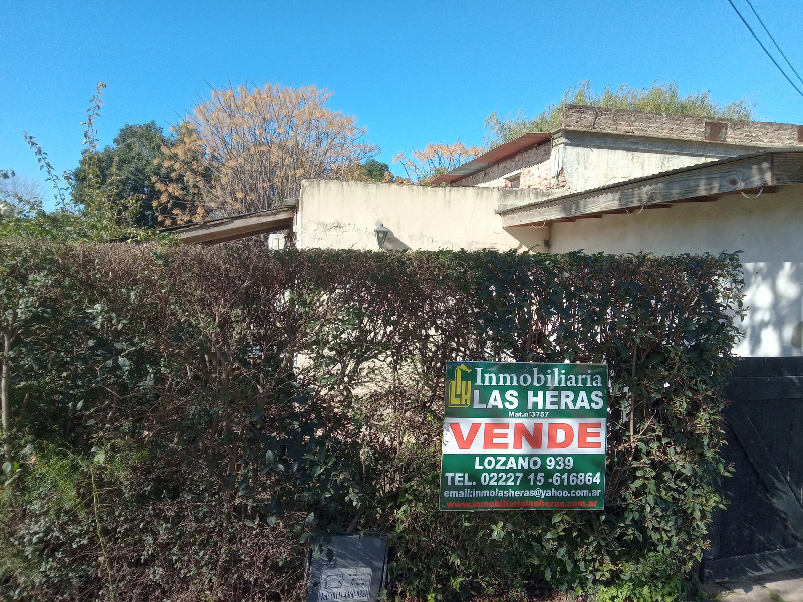 Oportunidad de inversión en Arias 664: Casa, local y departamento sobre amplio terreno — foto 12