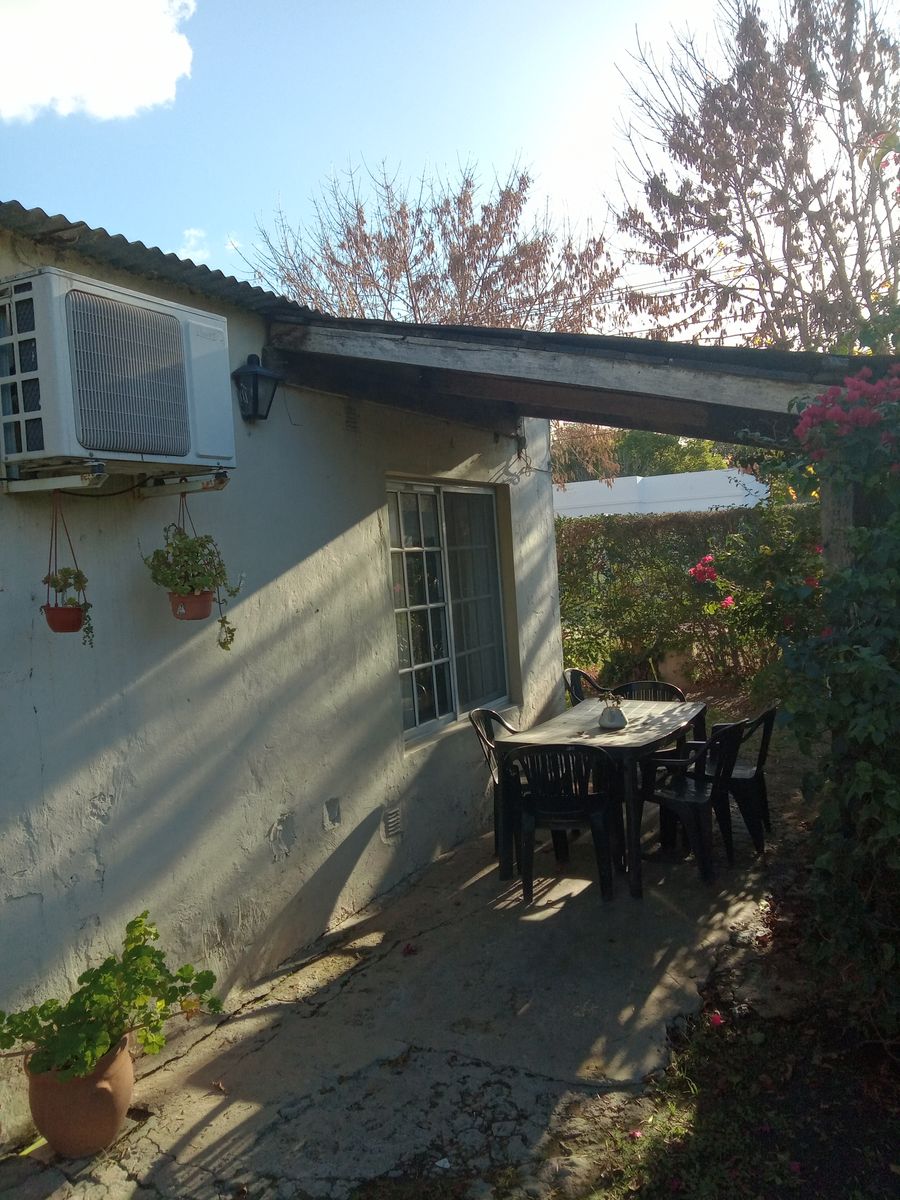 Oportunidad de inversión en Arias 664: Casa, local y departamento sobre amplio terreno — foto 14