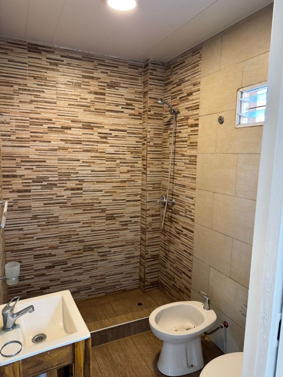 Oportunidad: Casa de 33 m² en impecable estado sobre Rivadavia 873 - 4