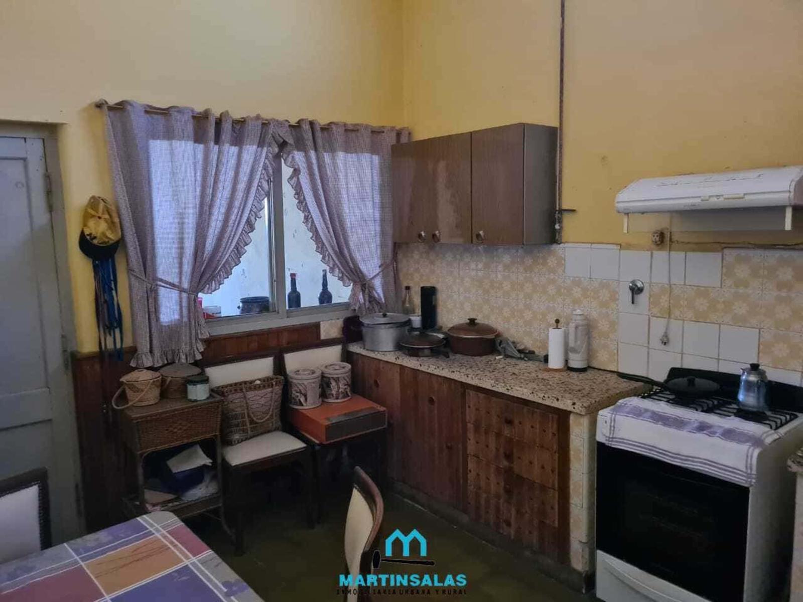 AMPLIA CASA CON TERRENO Y COCHERA - VICTORIA ENTRE RIOS — foto 4