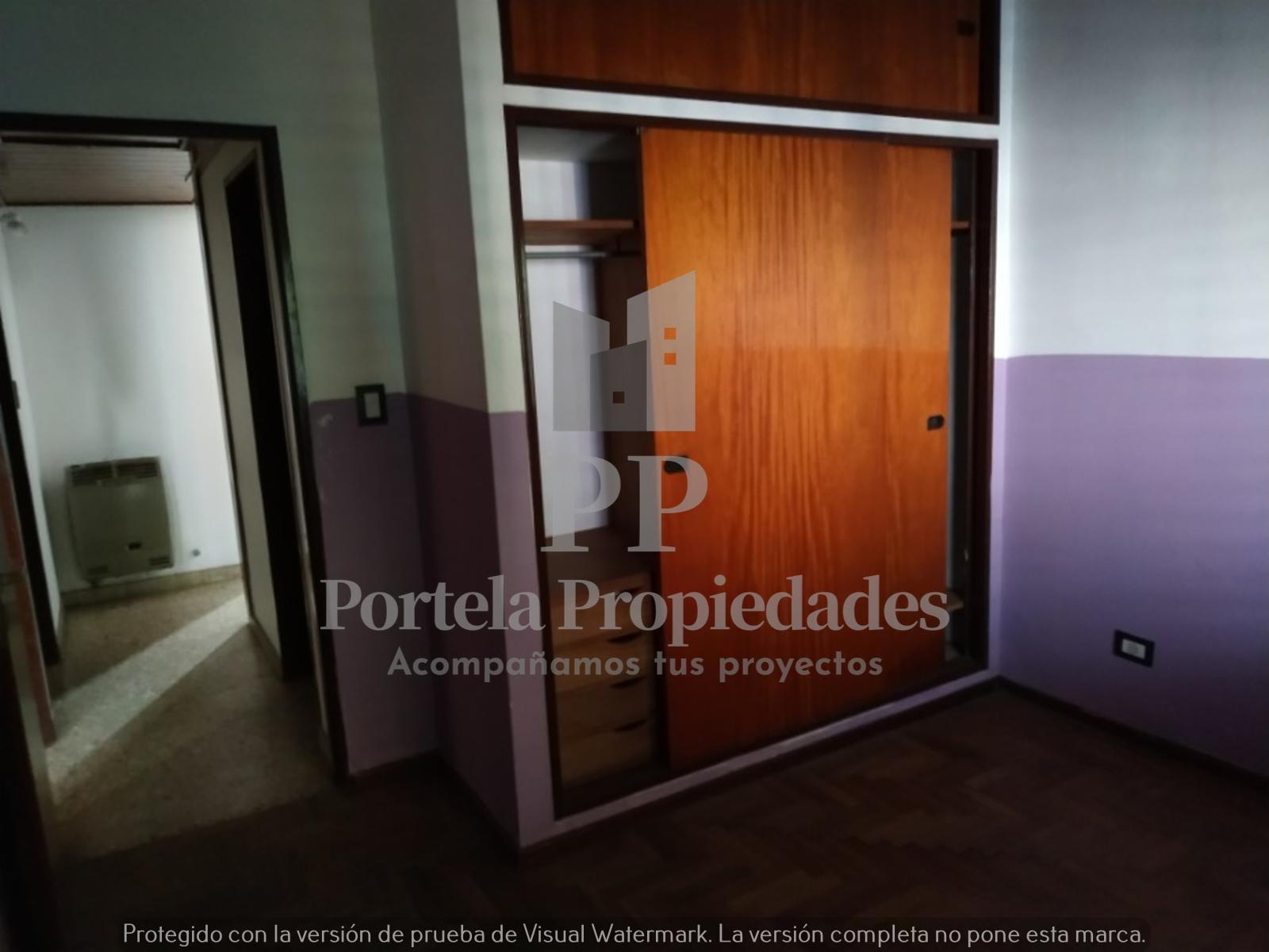 HERMOSO CHALET DE 3 AMBIENTES, BUENA UBICACIÓN CERCA DE LA MUNICIPALIDAD DE HURLINGHAM. APTO CRÉDITO. — foto 5