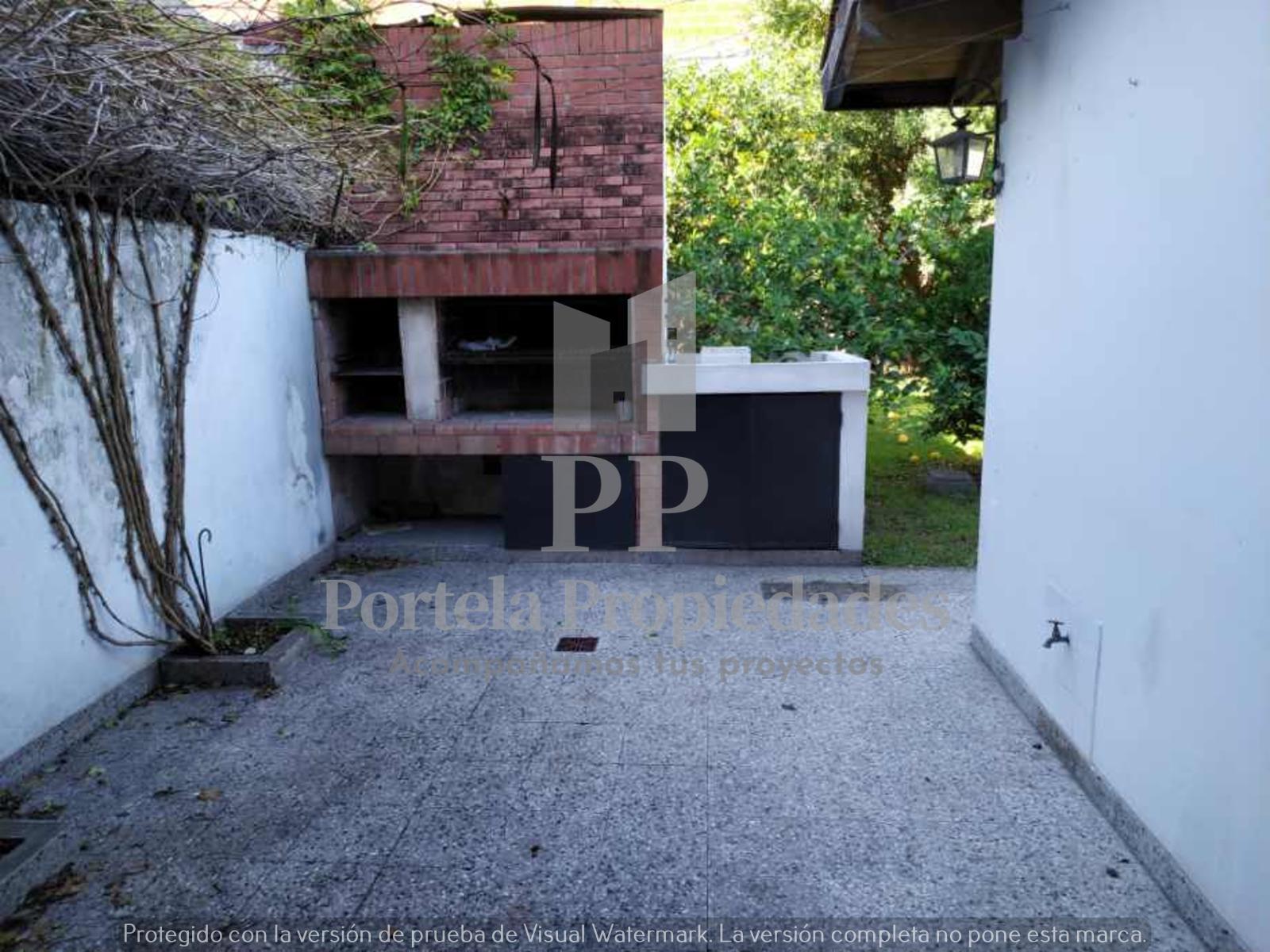 HERMOSO CHALET DE 3 AMBIENTES, BUENA UBICACIÓN CERCA DE LA MUNICIPALIDAD DE HURLINGHAM. APTO CRÉDITO. — foto 8