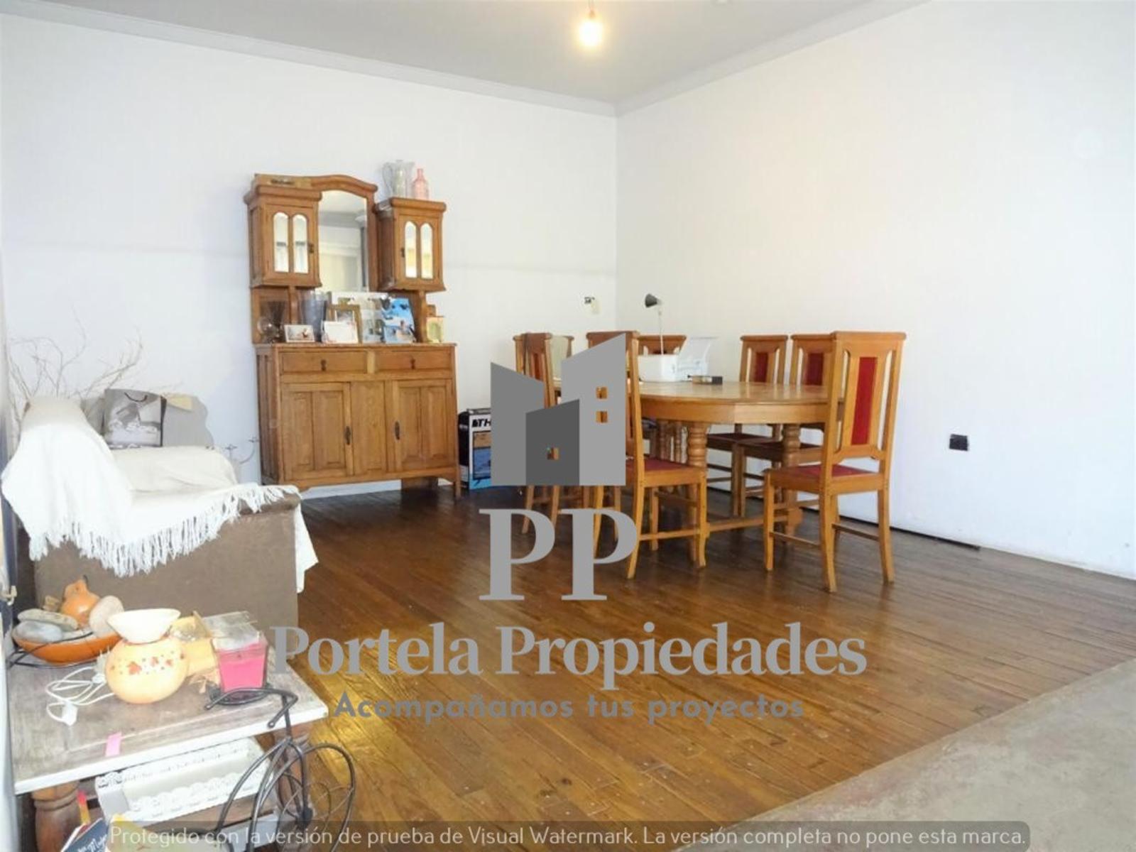 AMPLIO LOTE DE 8.66 X 50 METROS CON 3 CASAS EN CASTELAR SUR — foto 6
