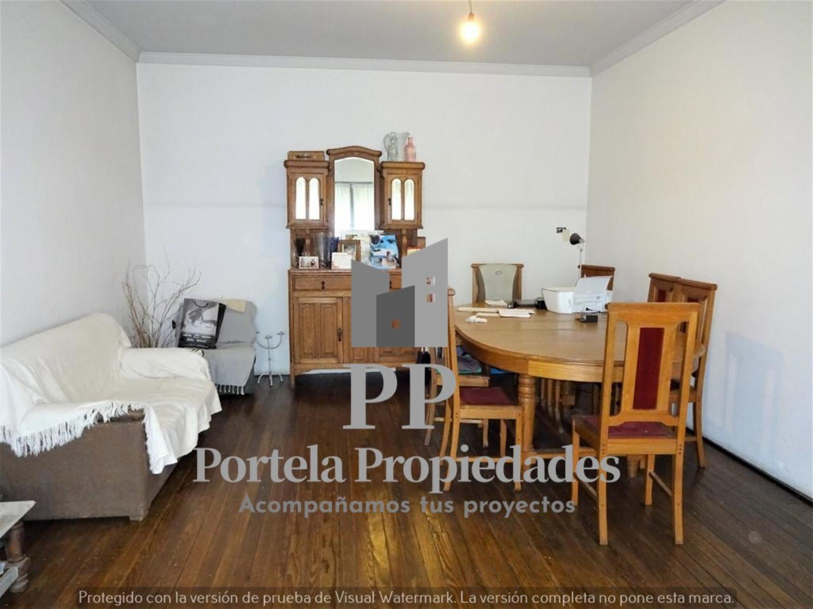 AMPLIO LOTE DE 8.66 X 50 METROS CON 3 CASAS EN CASTELAR SUR — foto 10