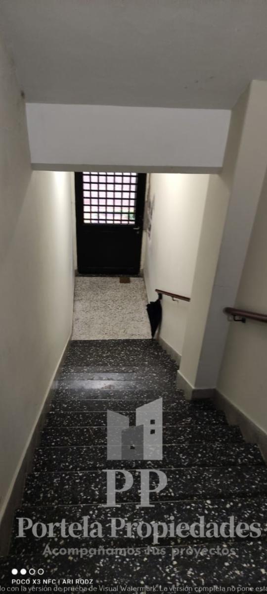 IMPORTANTE CASA EN PRIMER PISO POR ESCALERA - 2