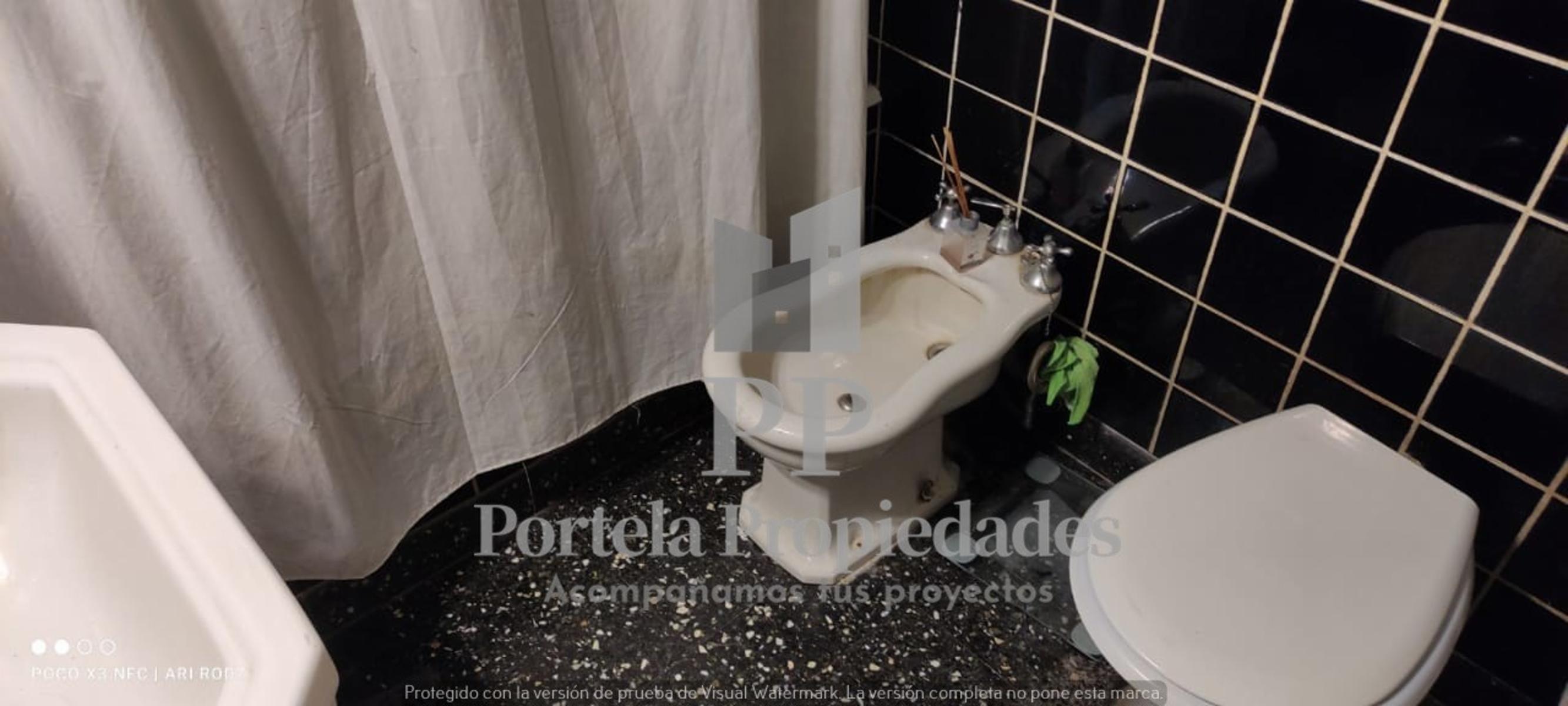 IMPORTANTE CASA EN PRIMER PISO POR ESCALERA - 12