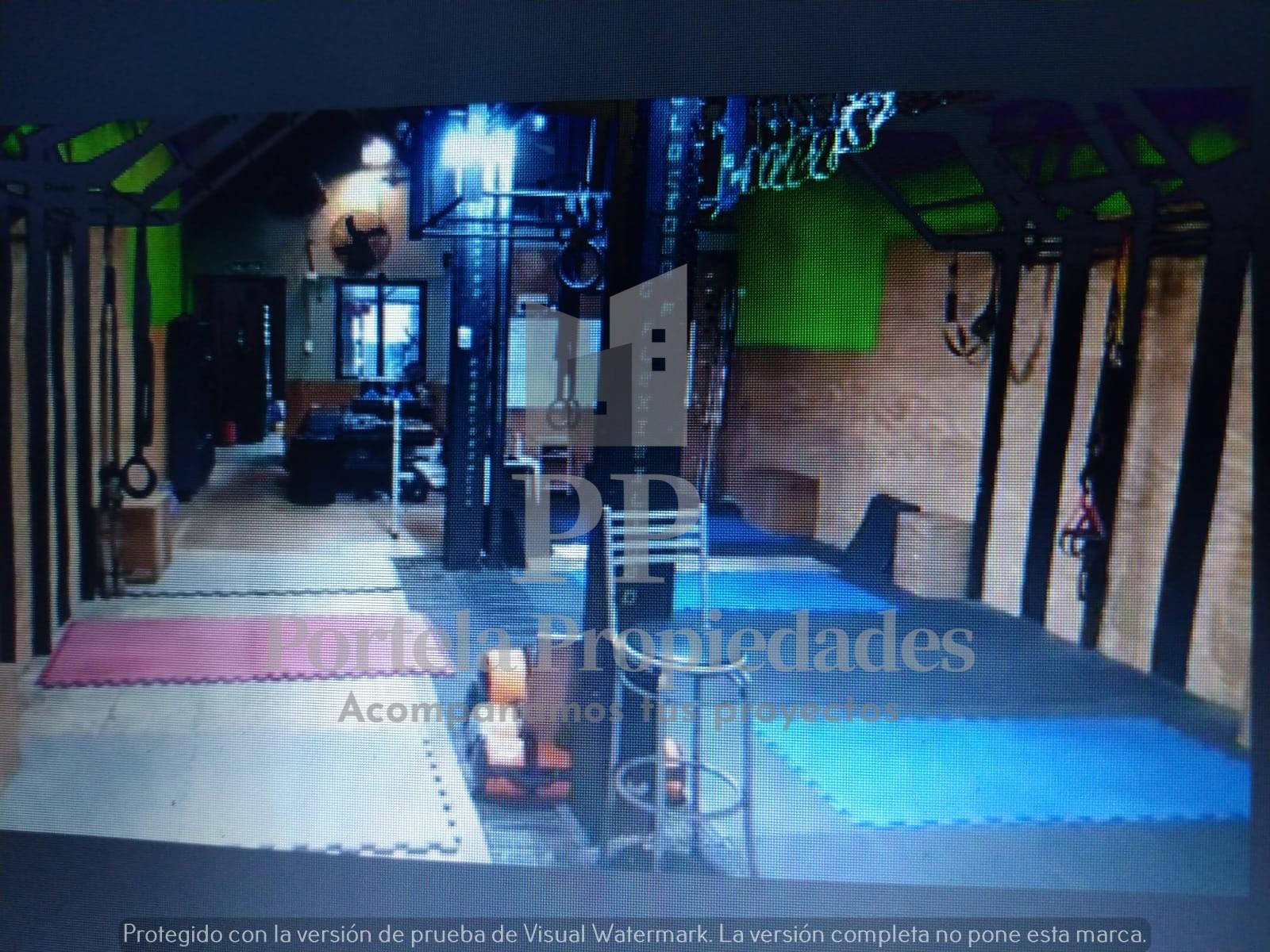 LOCAL COMERCIAL CON PROPIEDAD FRENTE A LA ESTACION DE CASTELAR NORTE — foto 5