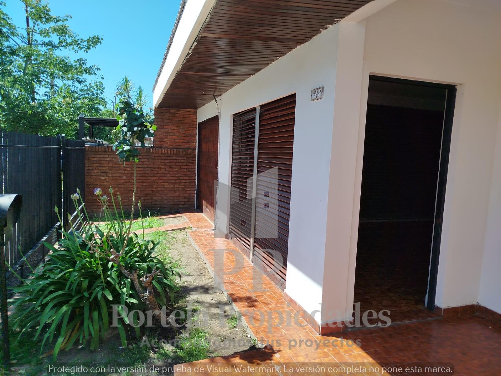 CASA DE 4 AMBIENTES CON FONDO Y GARAGE ITUZAINGO NORTE — foto 2