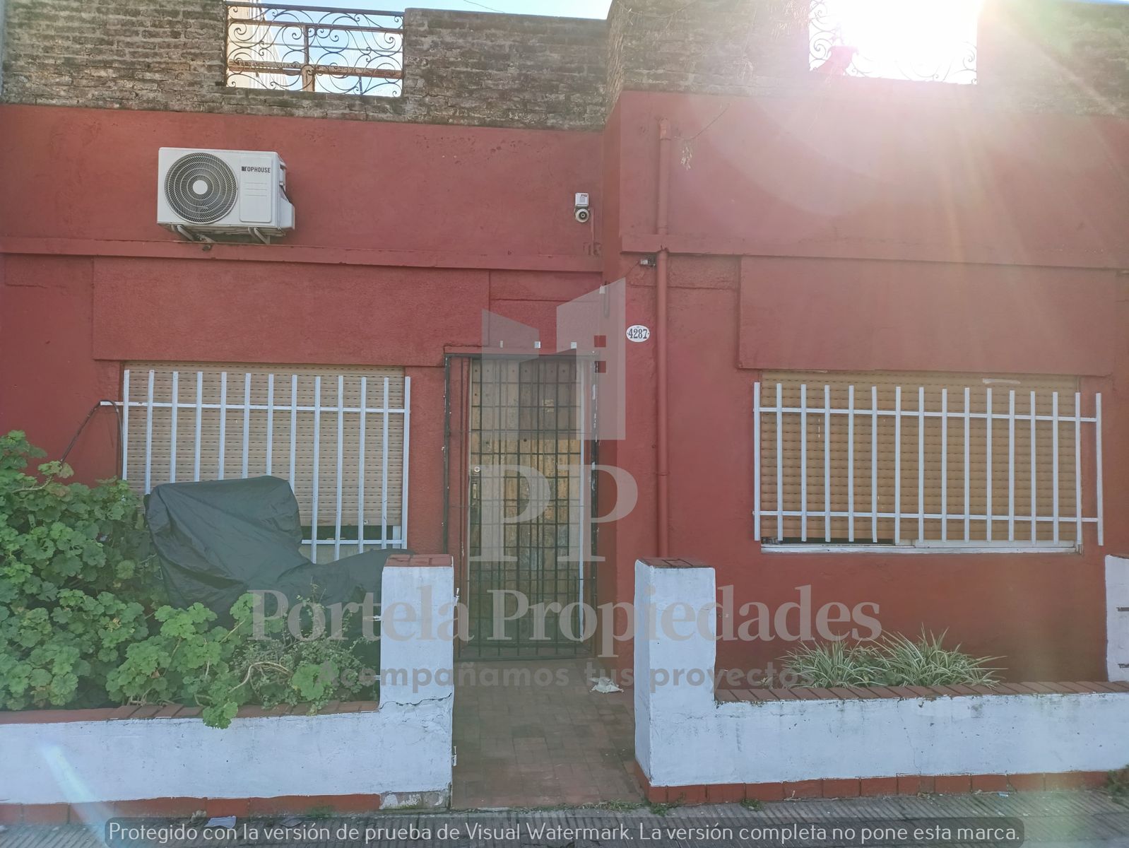 CASA DE 4 AMBIENTES CIUDADELA