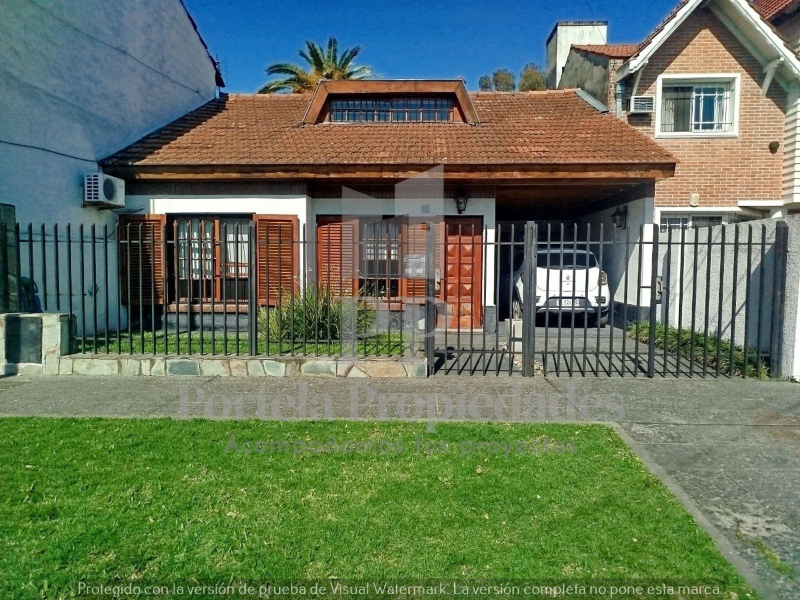 CHALET DE 4 AMBIENTES CON PILETA Y QUINCHO EN ITUZAINGÓ