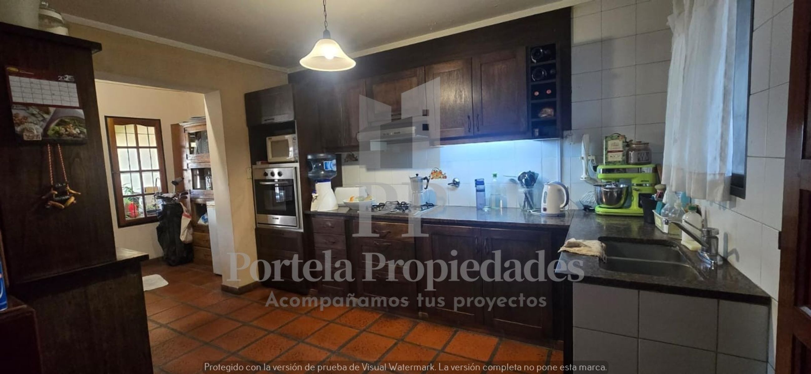 CASA 4 AMBIENTES CON PILETA Y FONDO CASTELAR SUR — foto 5