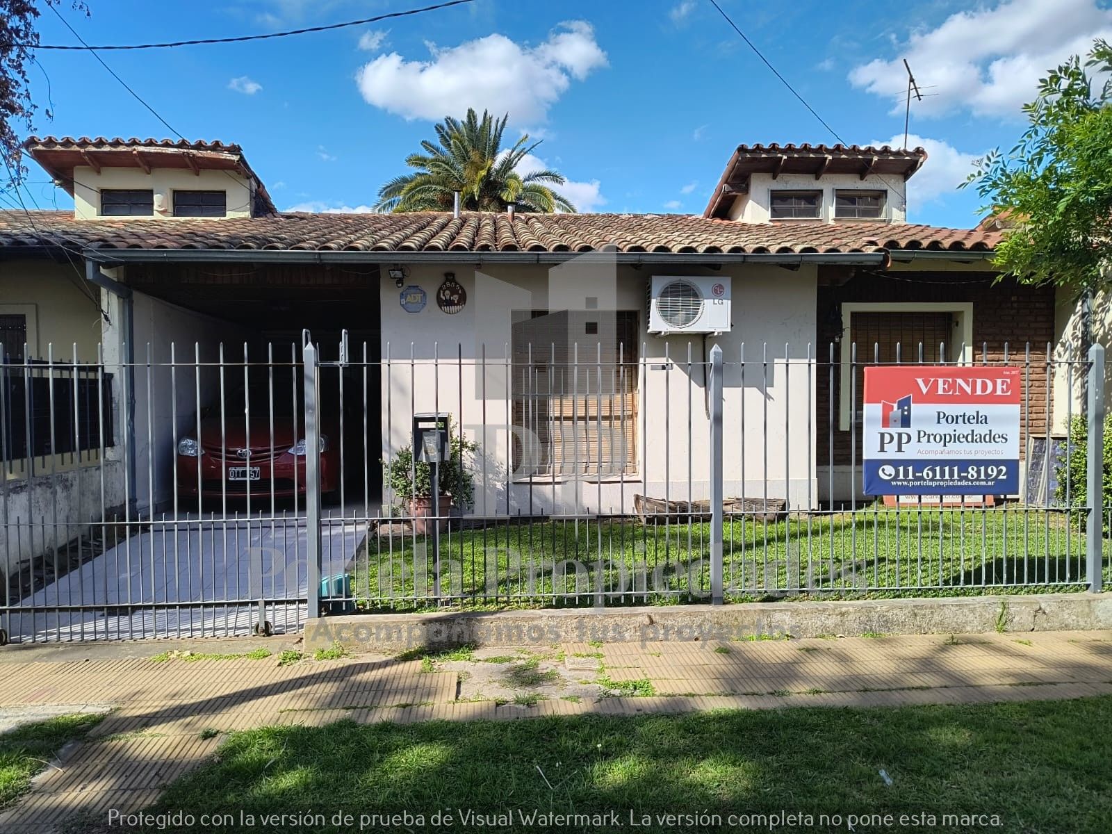 CASA EN VENTA 4 AMBIENTES BARRIO AERONAUTICO