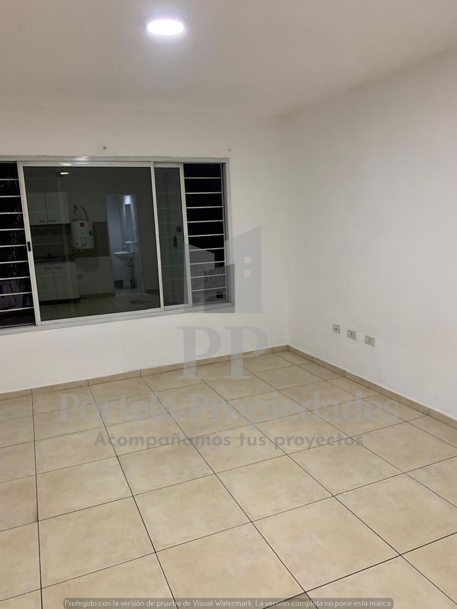 DEPARTAMENTO DE 1 AMBIENTE MORON - 6