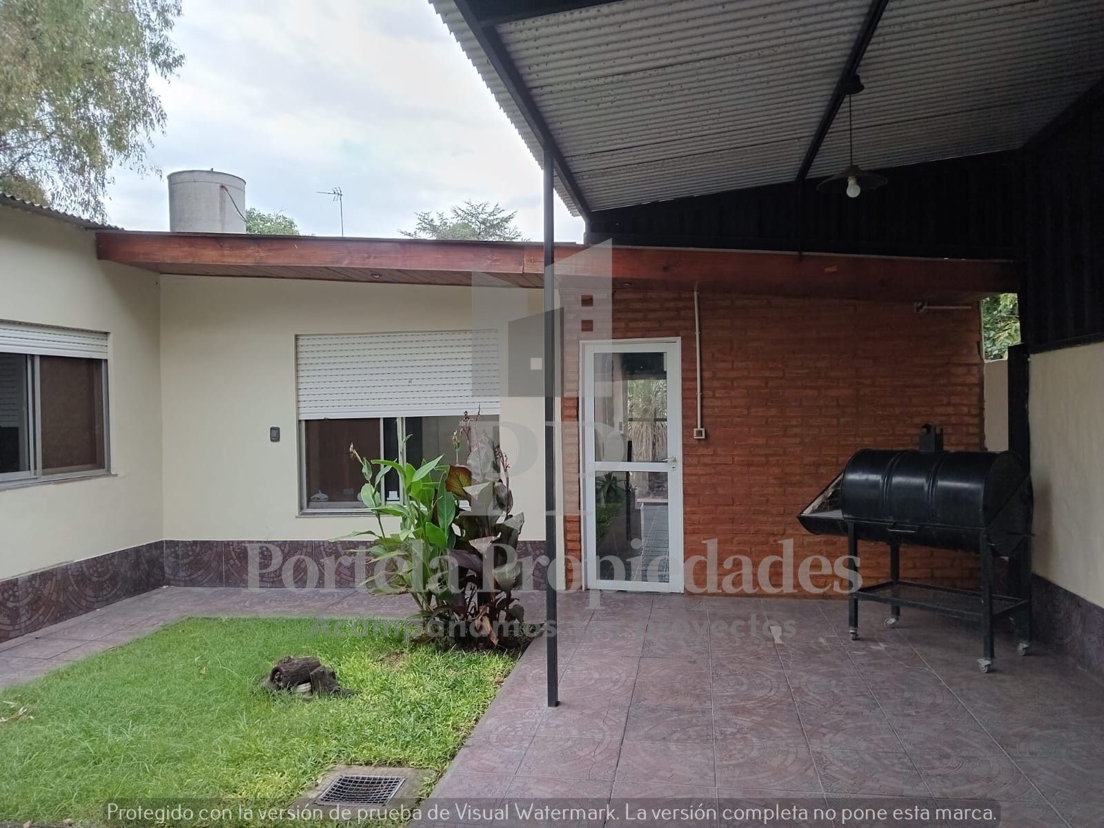 CASA CON NEGOCIO Y DEPARTAMENTOS EN ITUZAINGO NORTE — foto 11