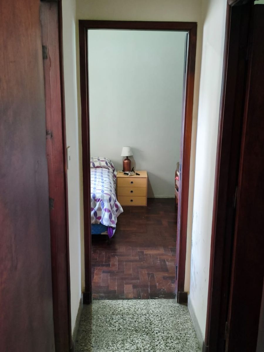 CASA AMERICANA APTO CRÉDITO EN CASTELAR SUR — foto 12