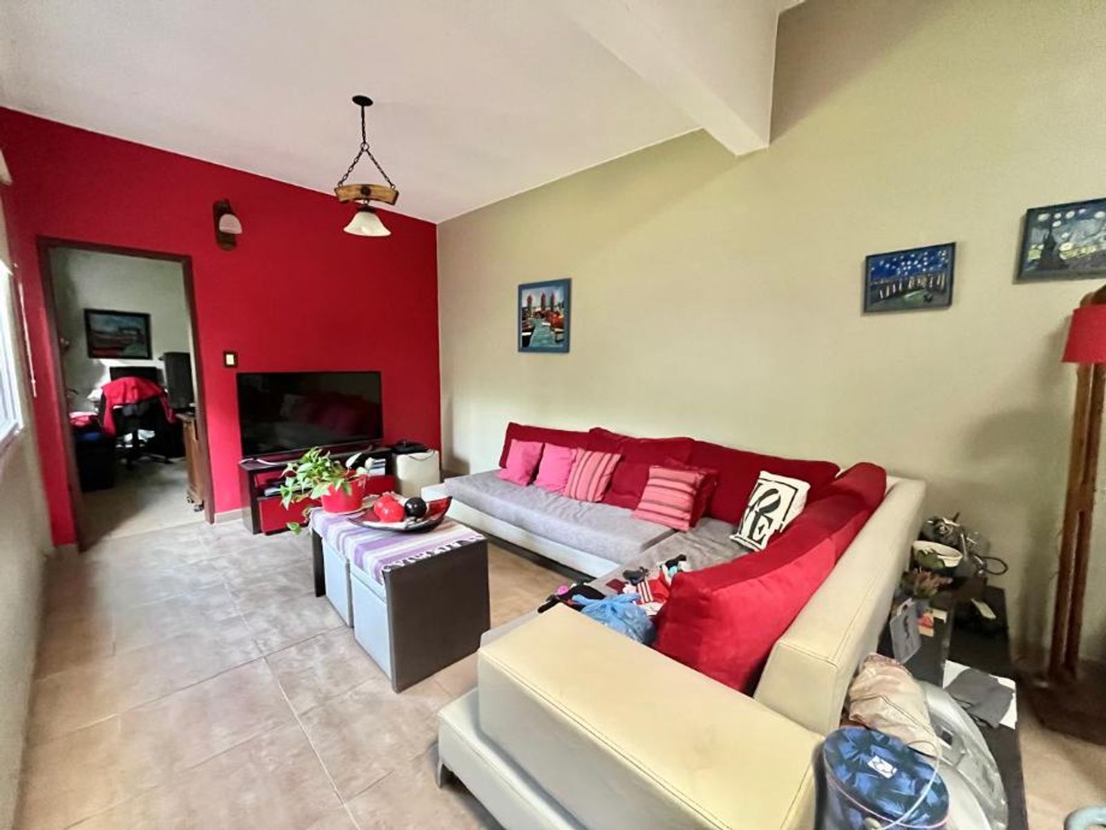 CASA 5 AMBIENTES APTO CRÉDITO CON PILETA EN CASTELAR NORTE — foto 3