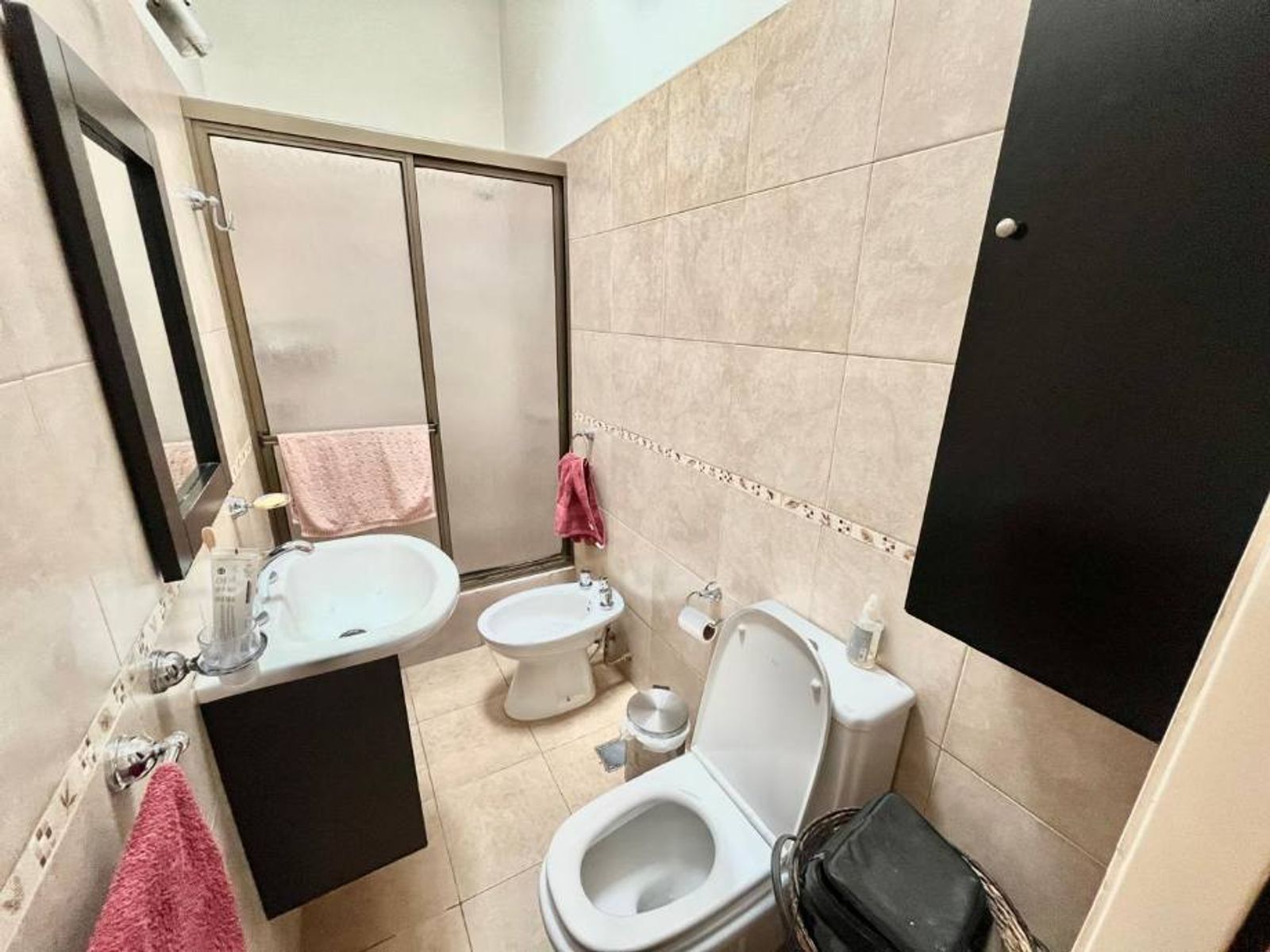 CASA 5 AMBIENTES APTO CRÉDITO CON PILETA EN CASTELAR NORTE — foto 4