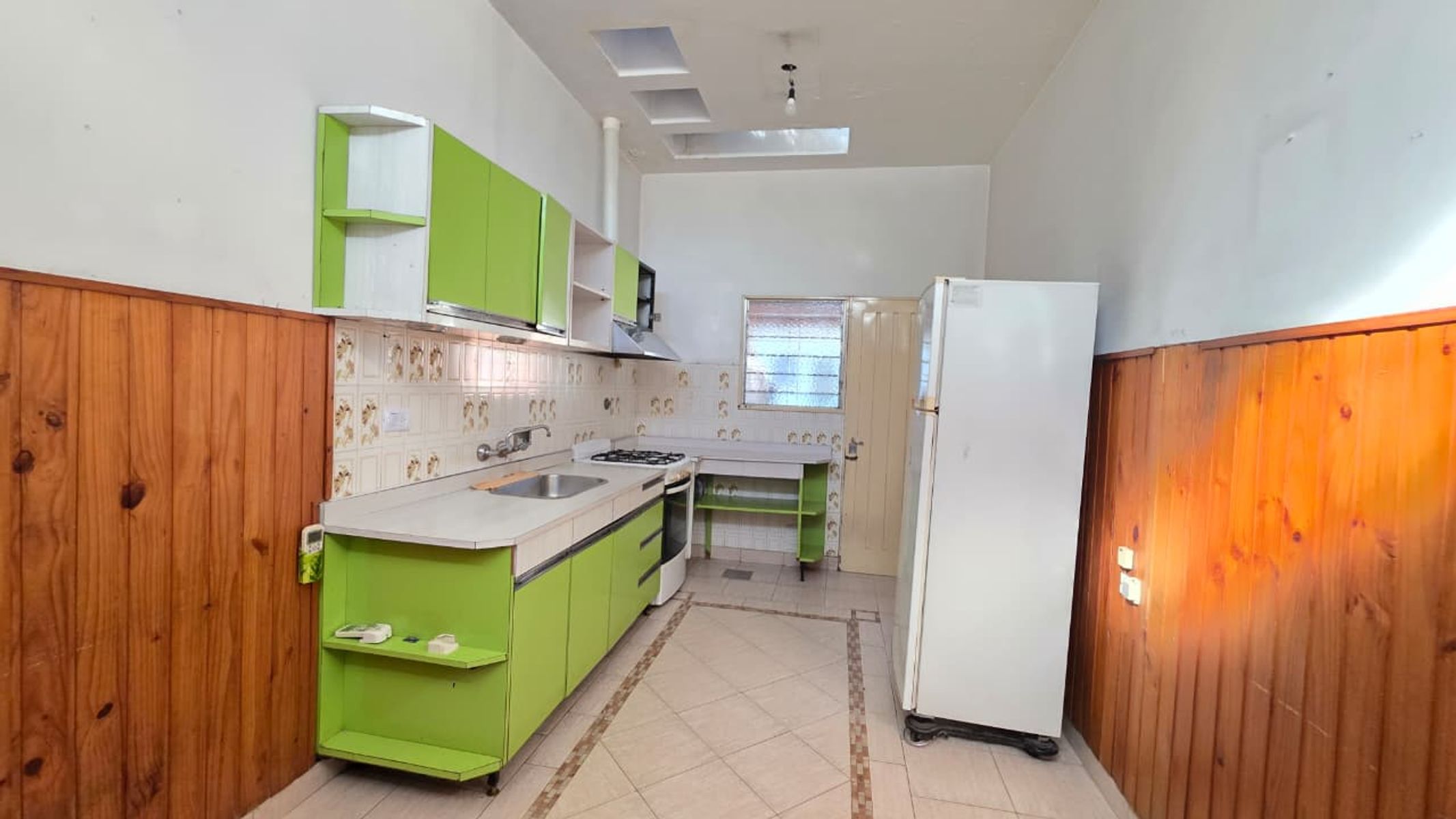 CASA 4 AMBIENTES EN VENTA EN CASTELAR NORTE - 8