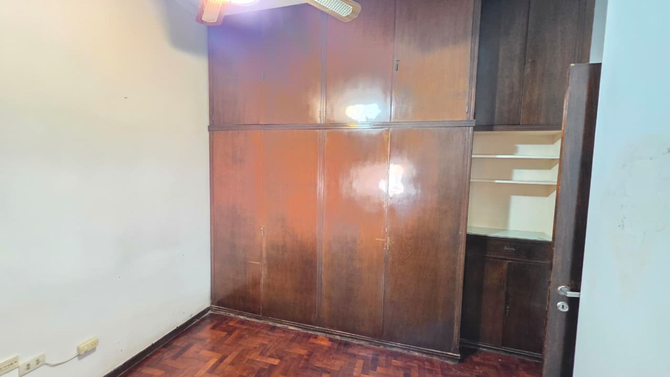 CASA 4 AMBIENTES EN VENTA EN CASTELAR NORTE - 9
