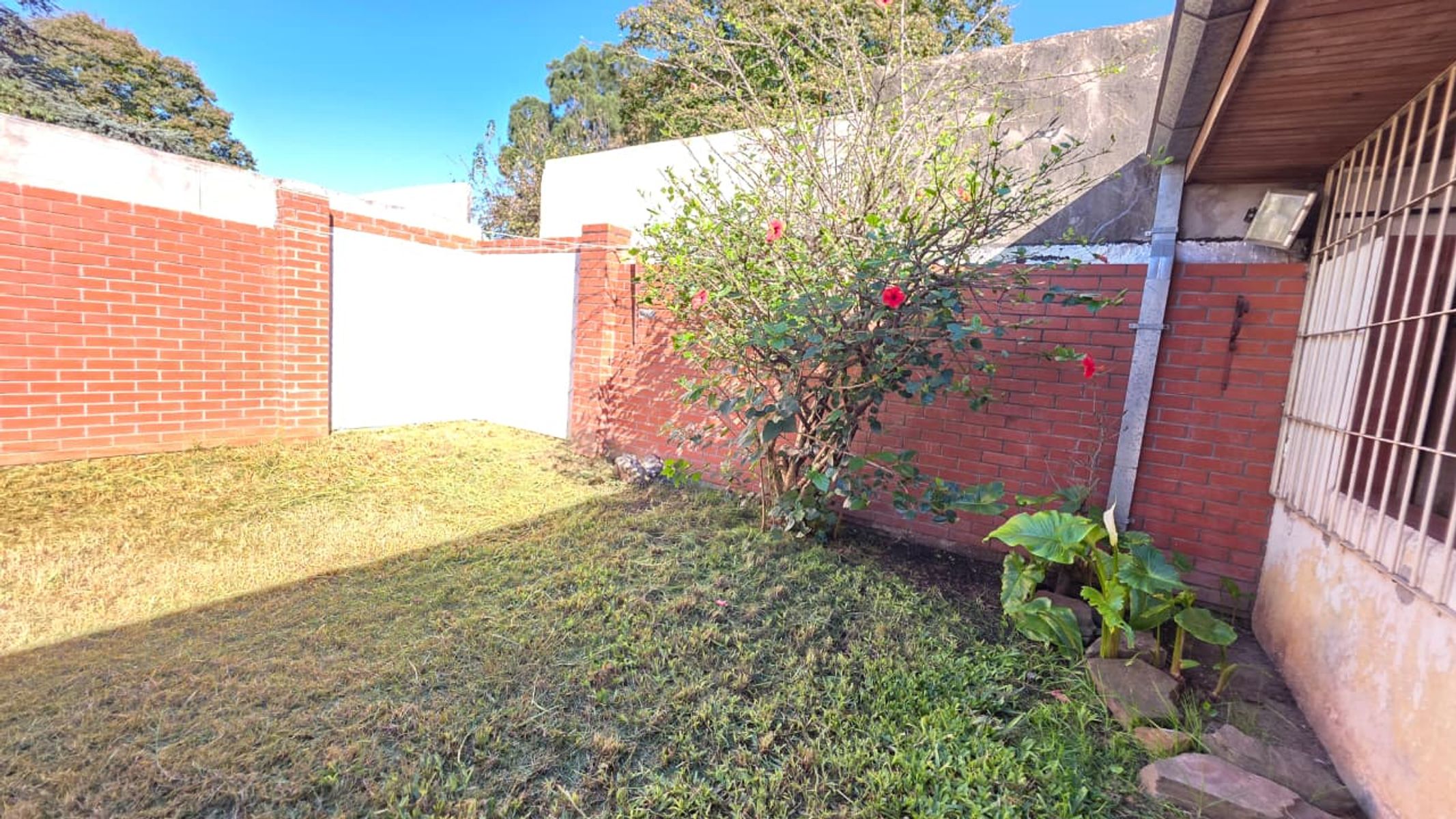 CASA 4 AMBIENTES EN VENTA EN CASTELAR NORTE - 18