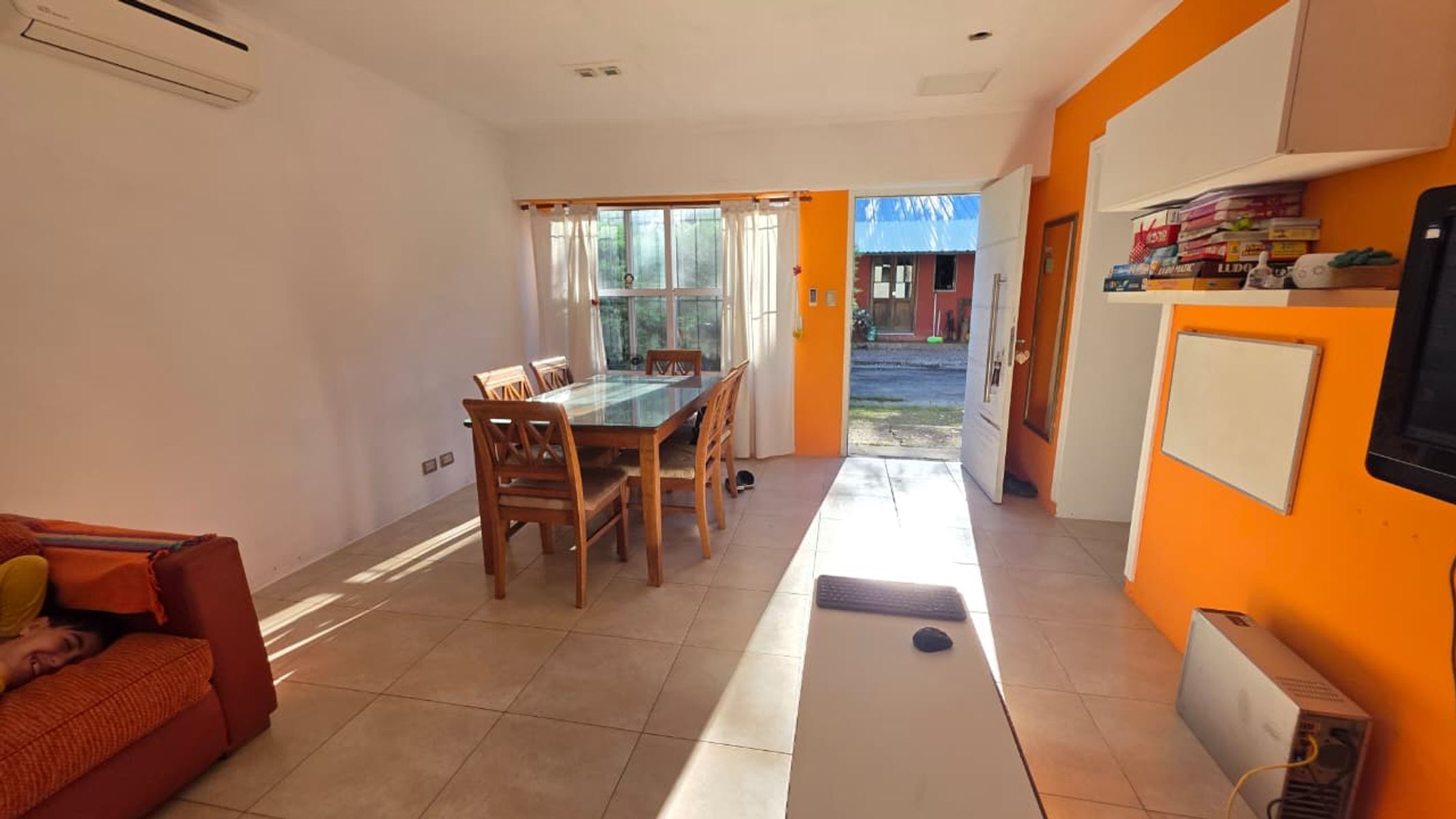 CASA 4 AMBIENTES EN CONDOMINIO EN VILLA UDAONDO - 10