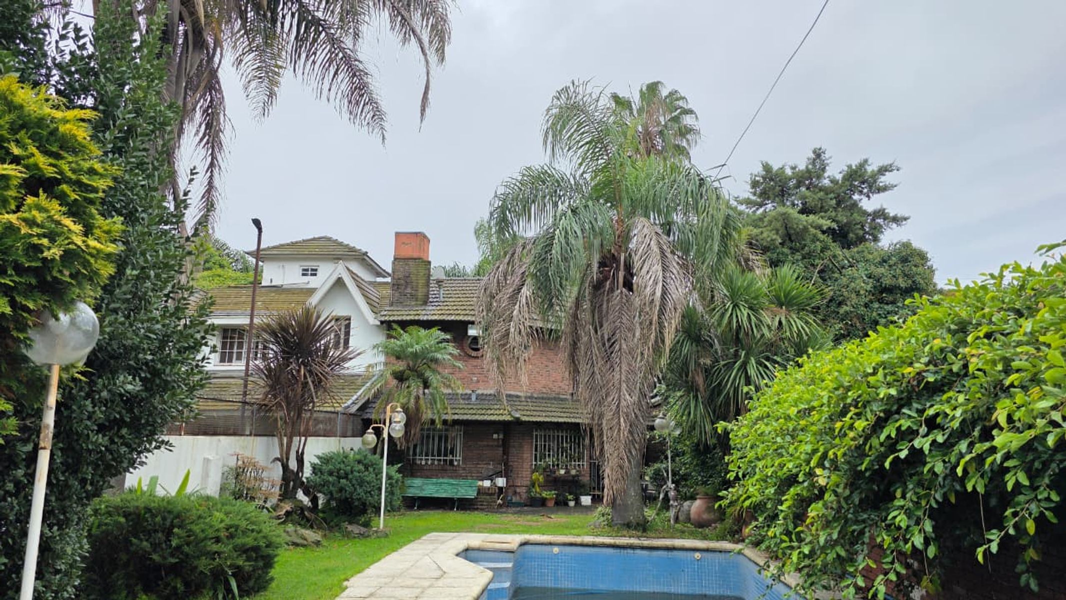 CASA CON PILETA EN ITUZAINGÓ NORTE - 15