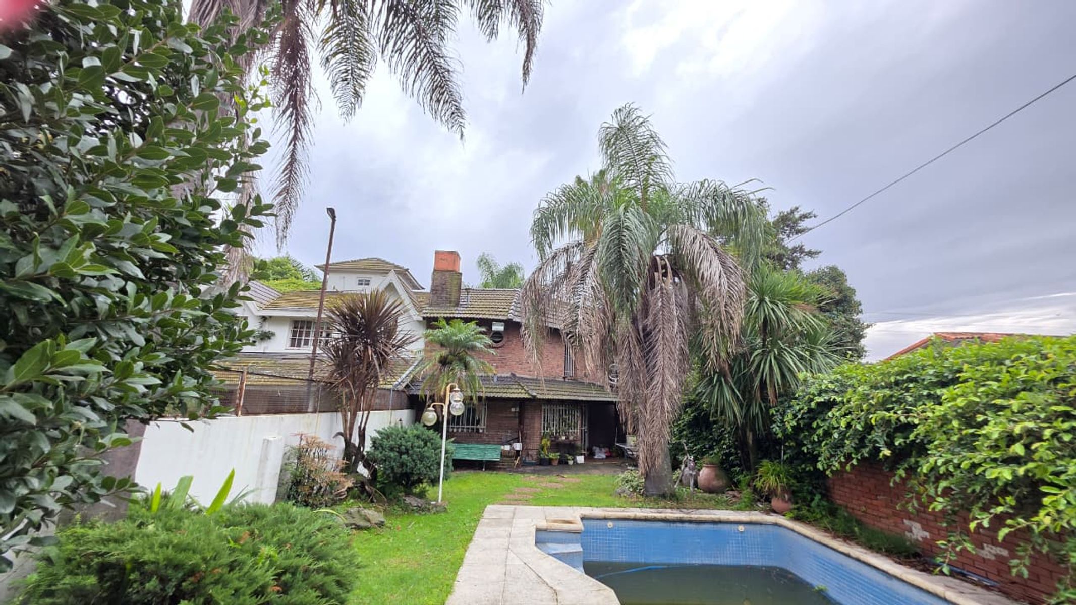CASA CON PILETA EN ITUZAINGÓ NORTE - 20