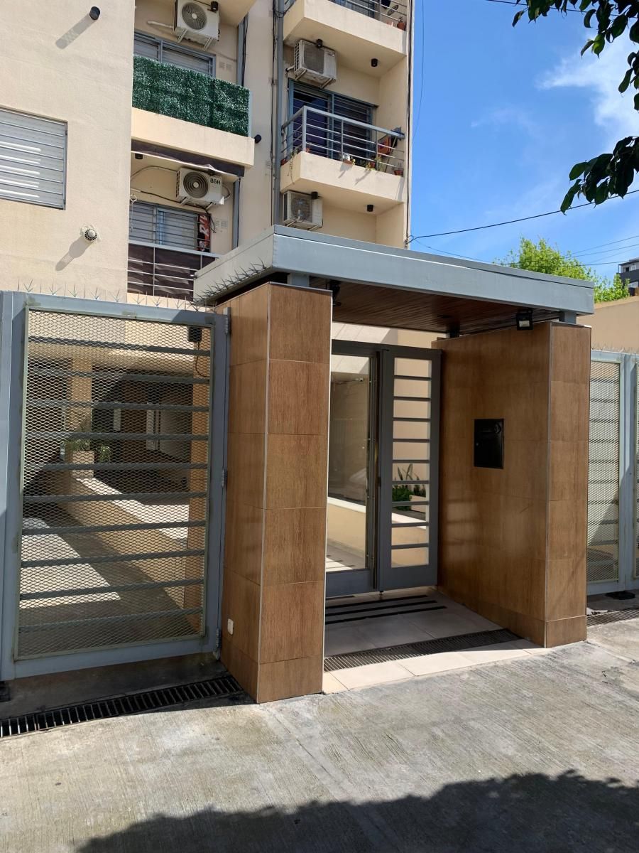 VENTA MONOAMBIENTE APTO CRÉDITO CON PILETA EN MORÓN - 2