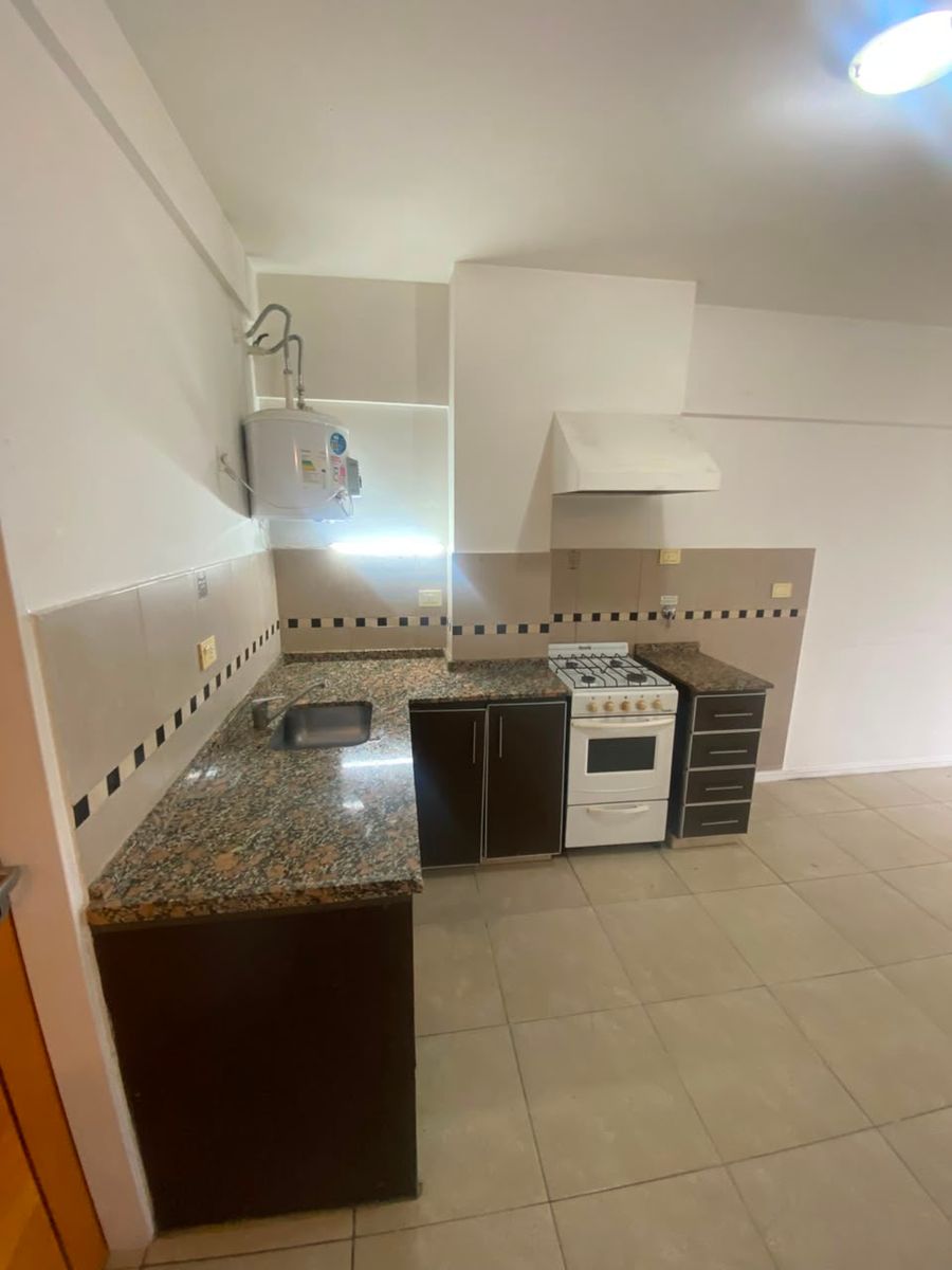 VENTA MONOAMBIENTE APTO CRÉDITO CON PILETA EN MORÓN - 12