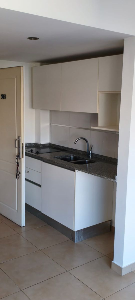 ALQUILER MONOAMBIENTE EN CASTELAR NORTE - 14