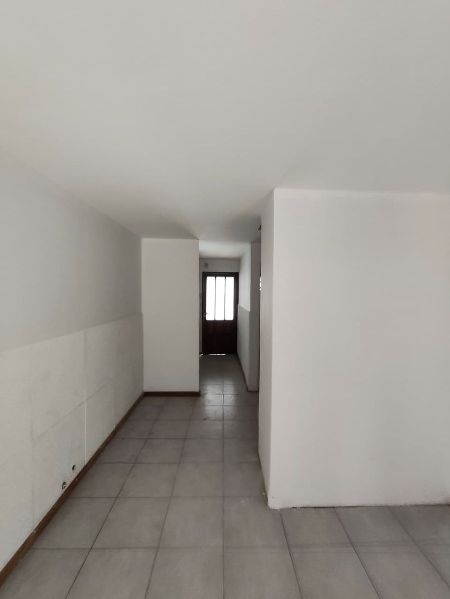 DUPLEX 3 AMBIENTES CON COCHERA EN CASTELAR NORTE - 1