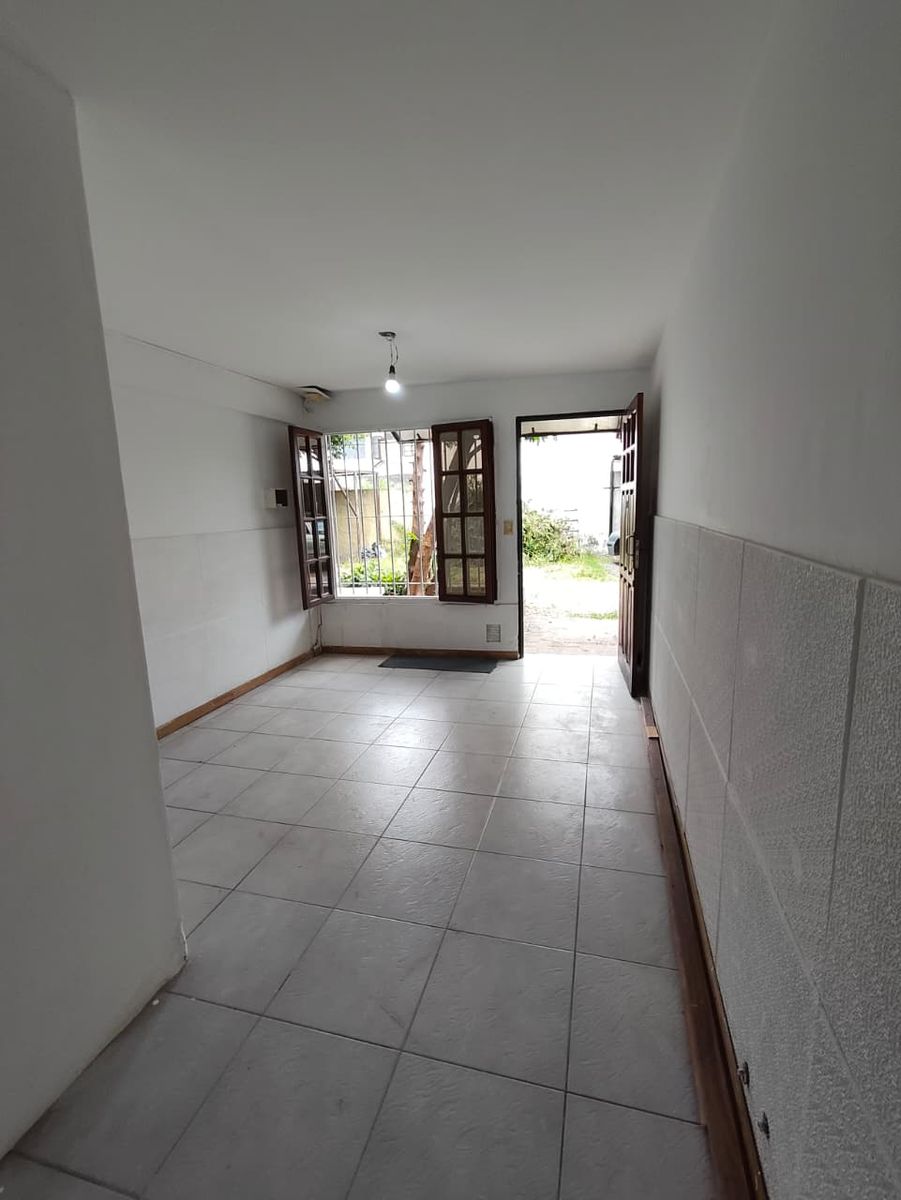 DUPLEX 3 AMBIENTES CON COCHERA EN CASTELAR NORTE - 14
